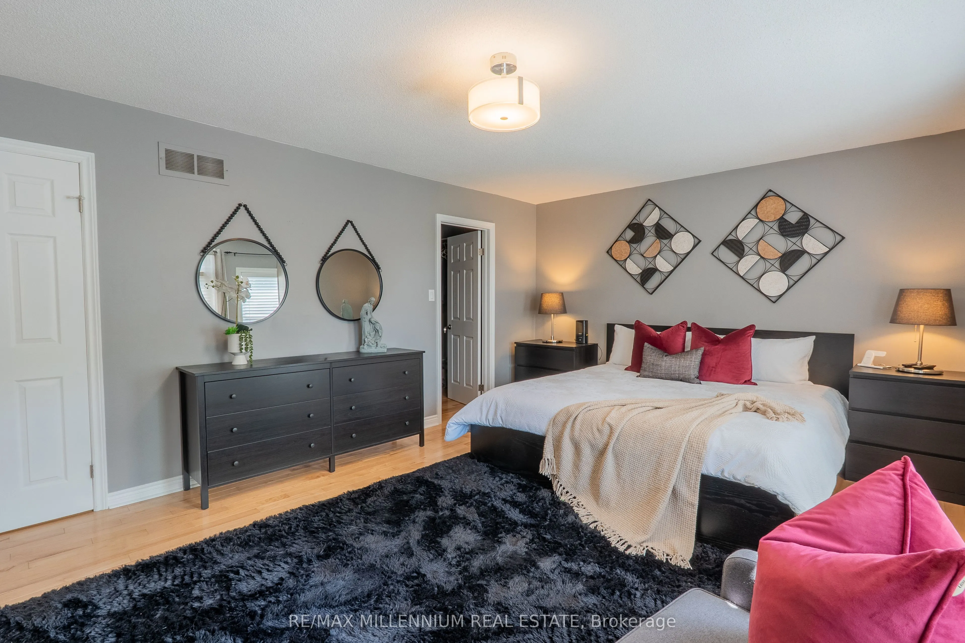 230 Meadowbrook Drive #11