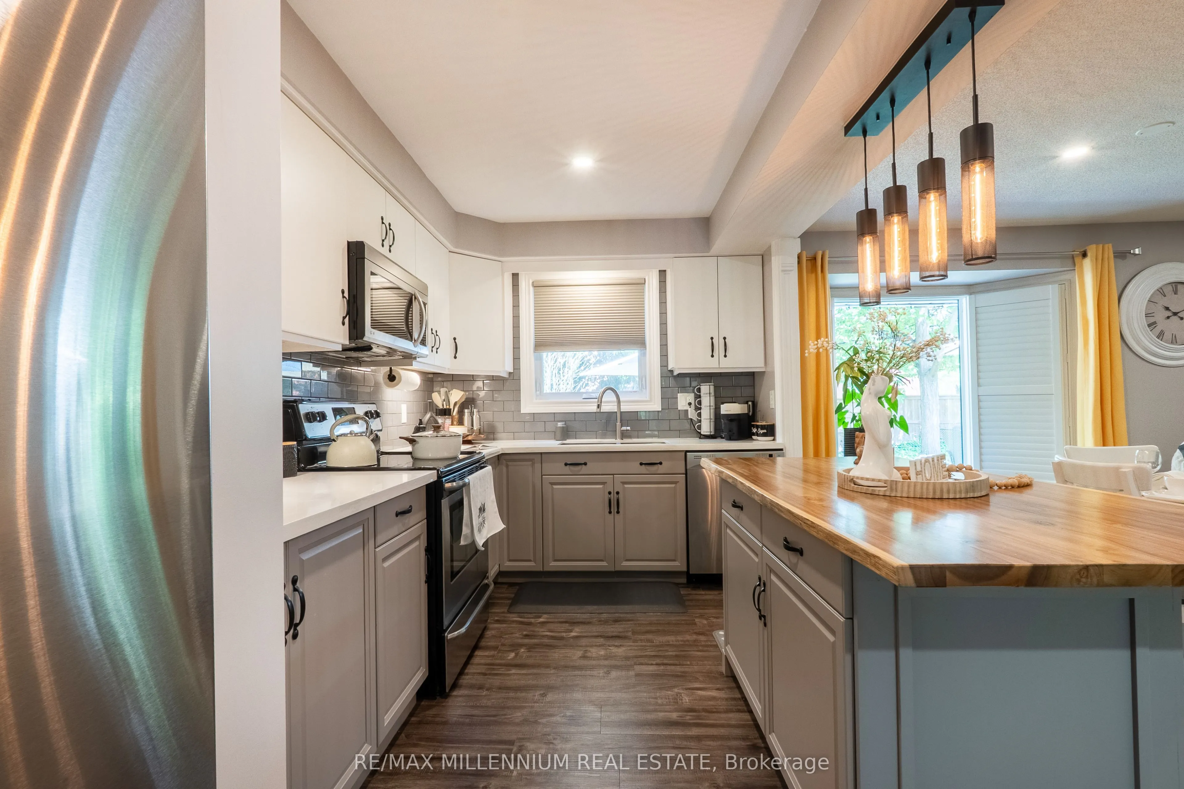 230 Meadowbrook Drive #11