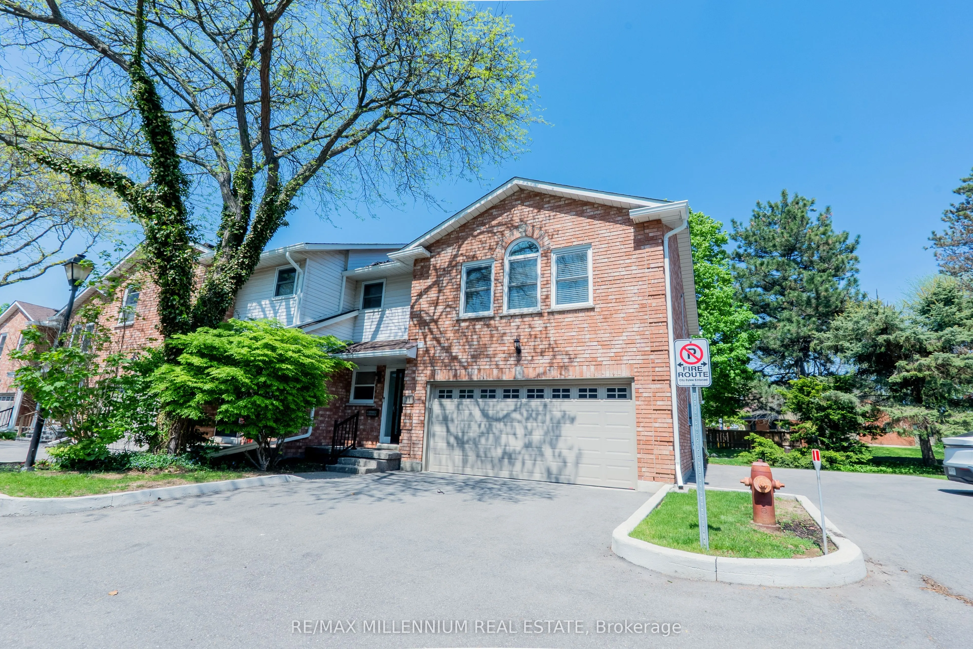 230 Meadowbrook Drive #11