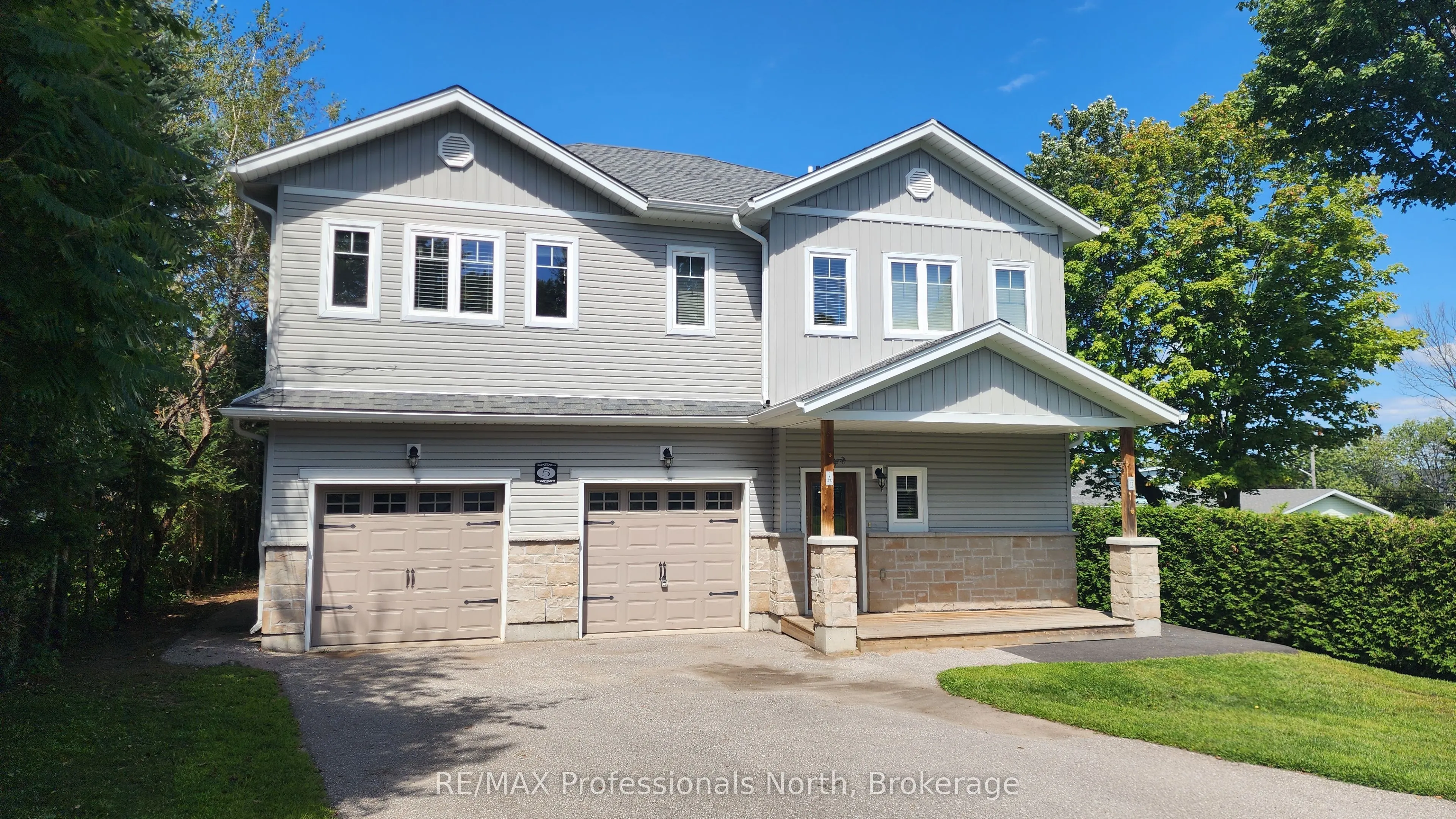 5 Greaves Avenue