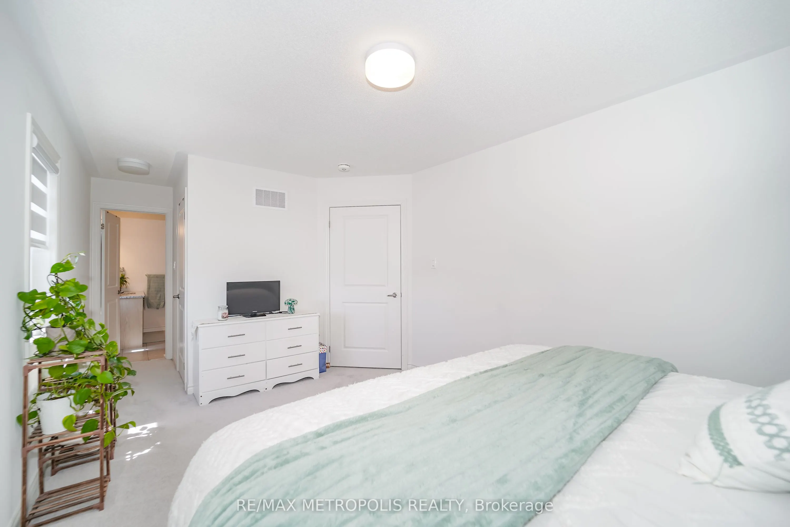 421 TREVOR Street
