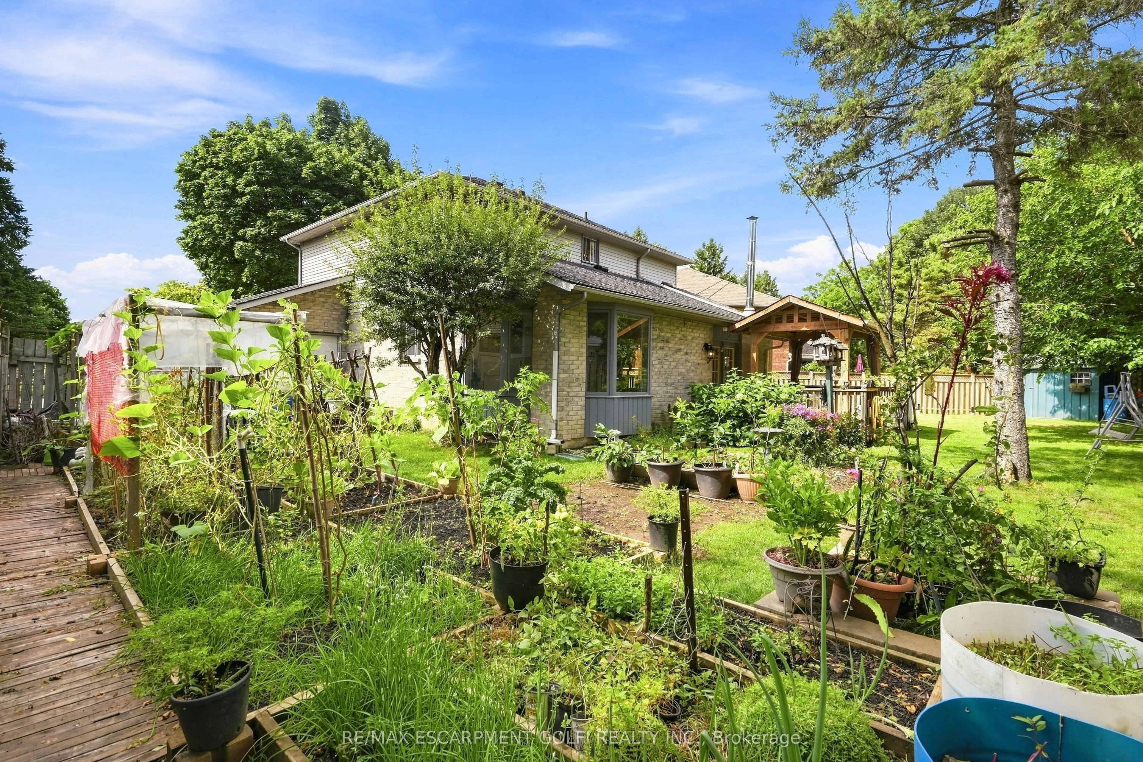 34 Lisajane Court