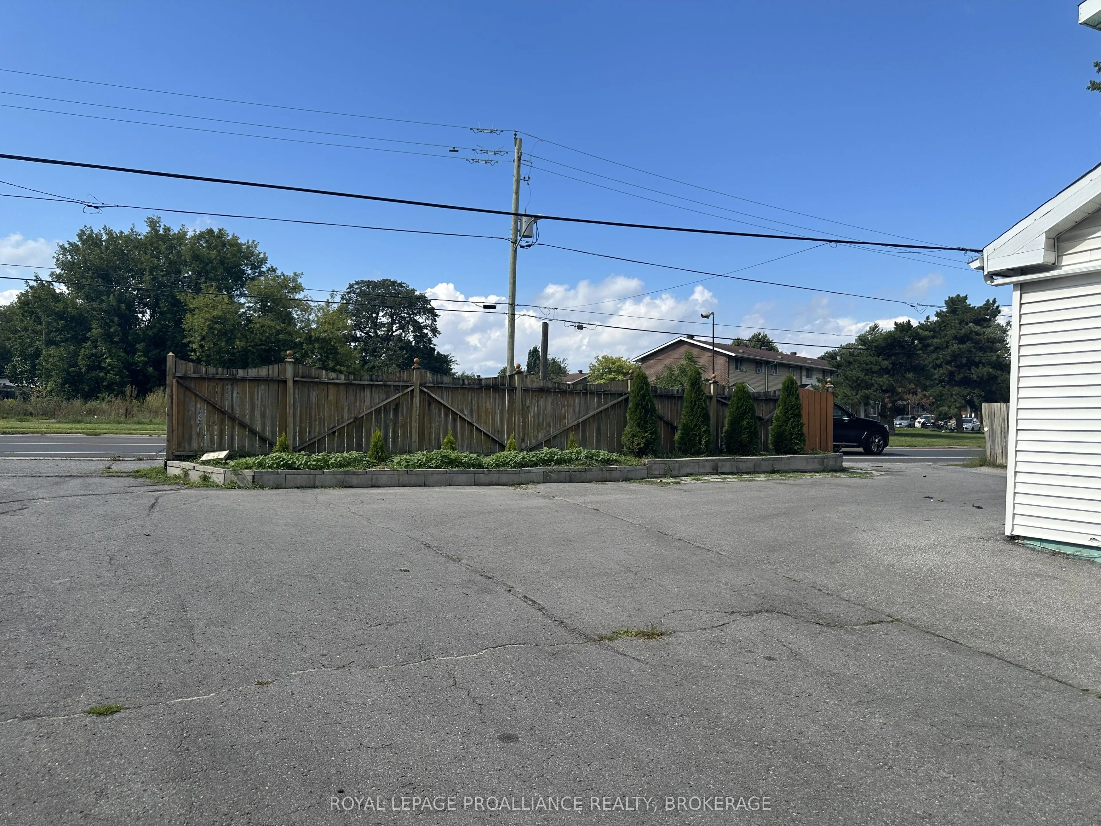 1105 Montreal Street