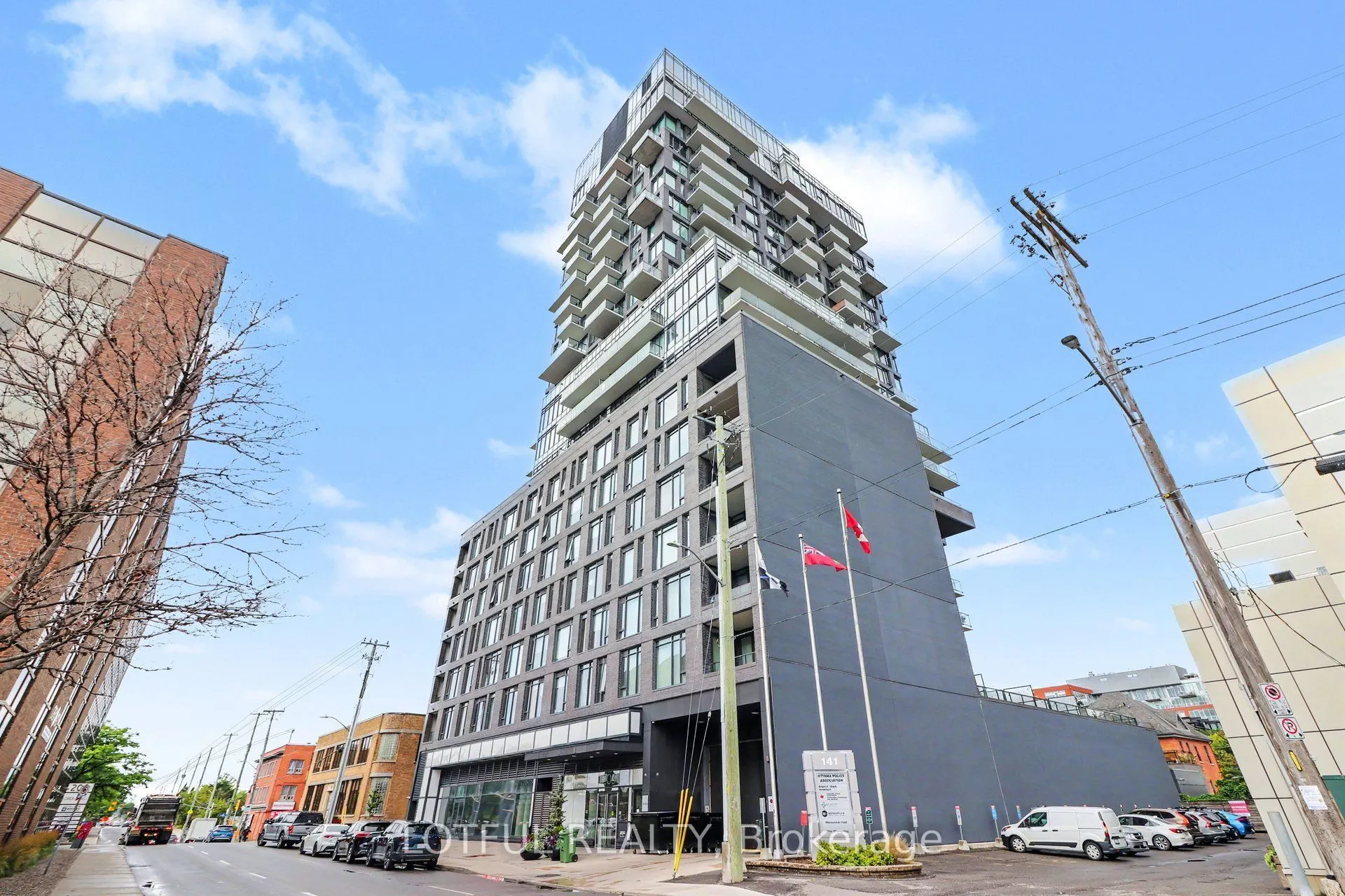 203 Catherine Street #1309