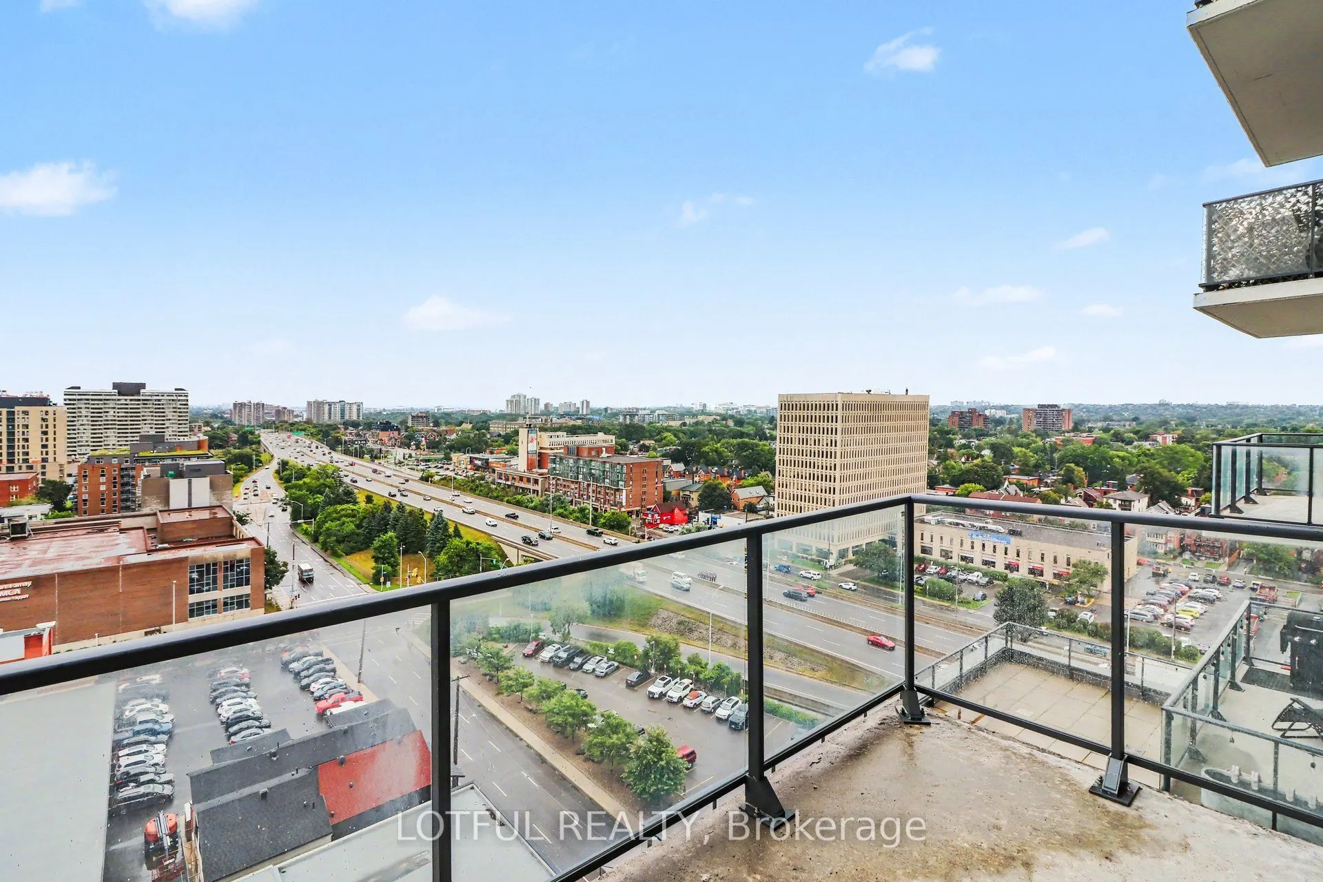 203 Catherine Street #1309