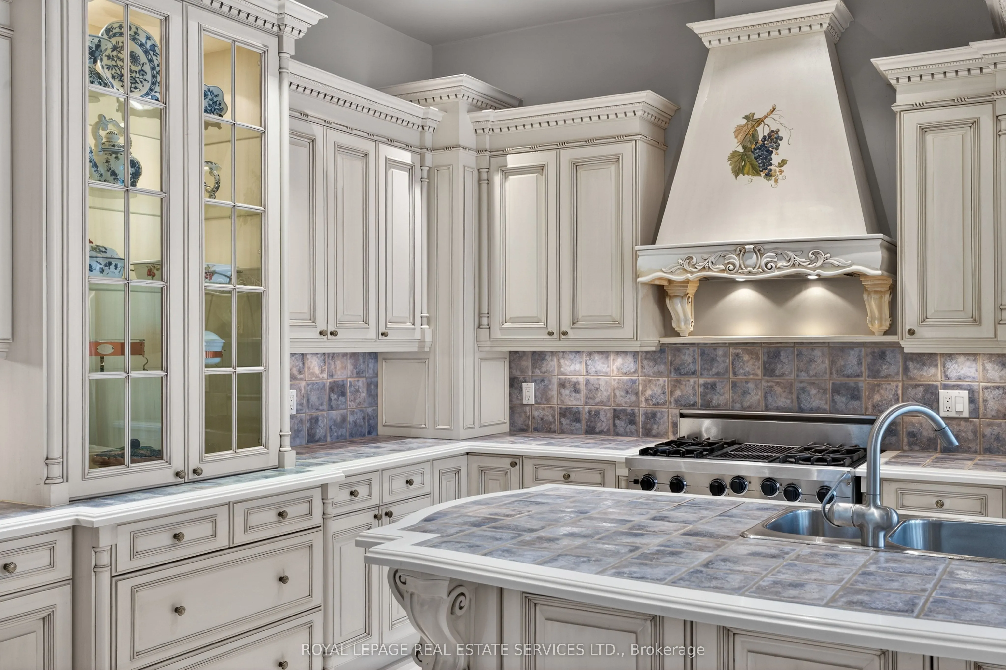 3476 Vinehaven Trail