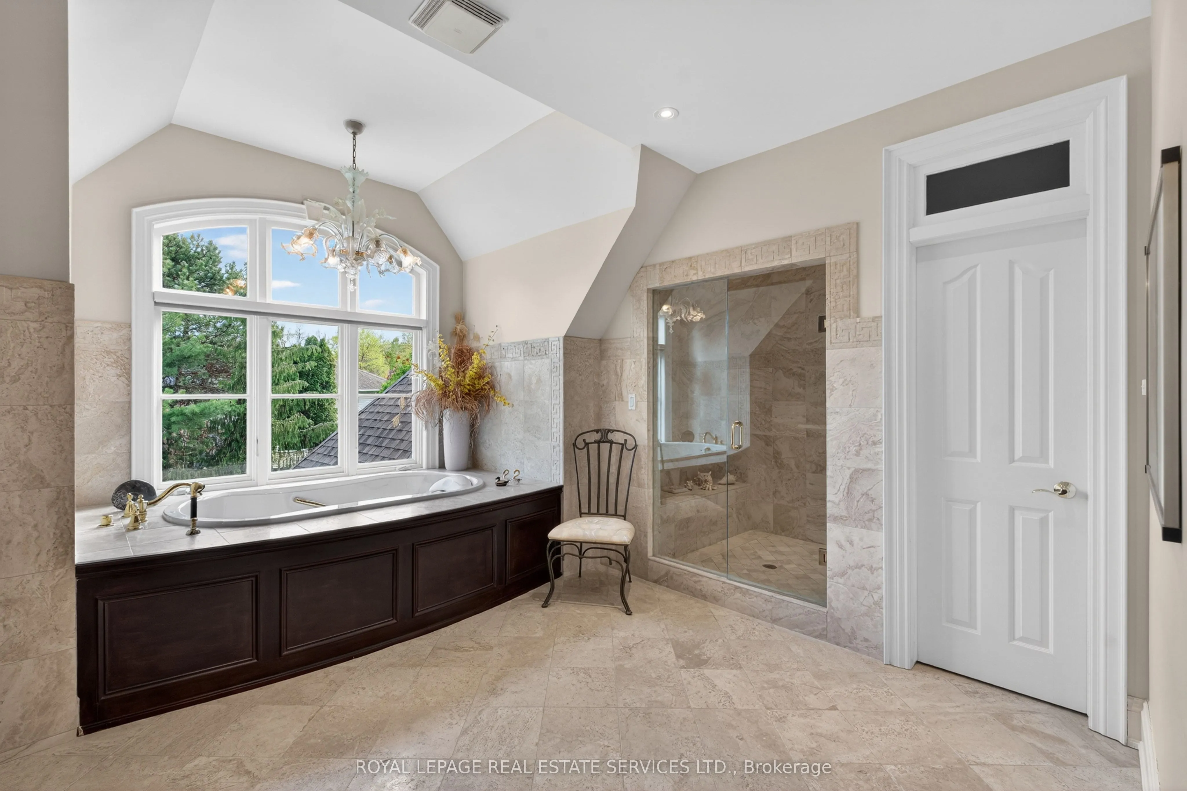 3476 Vinehaven Trail