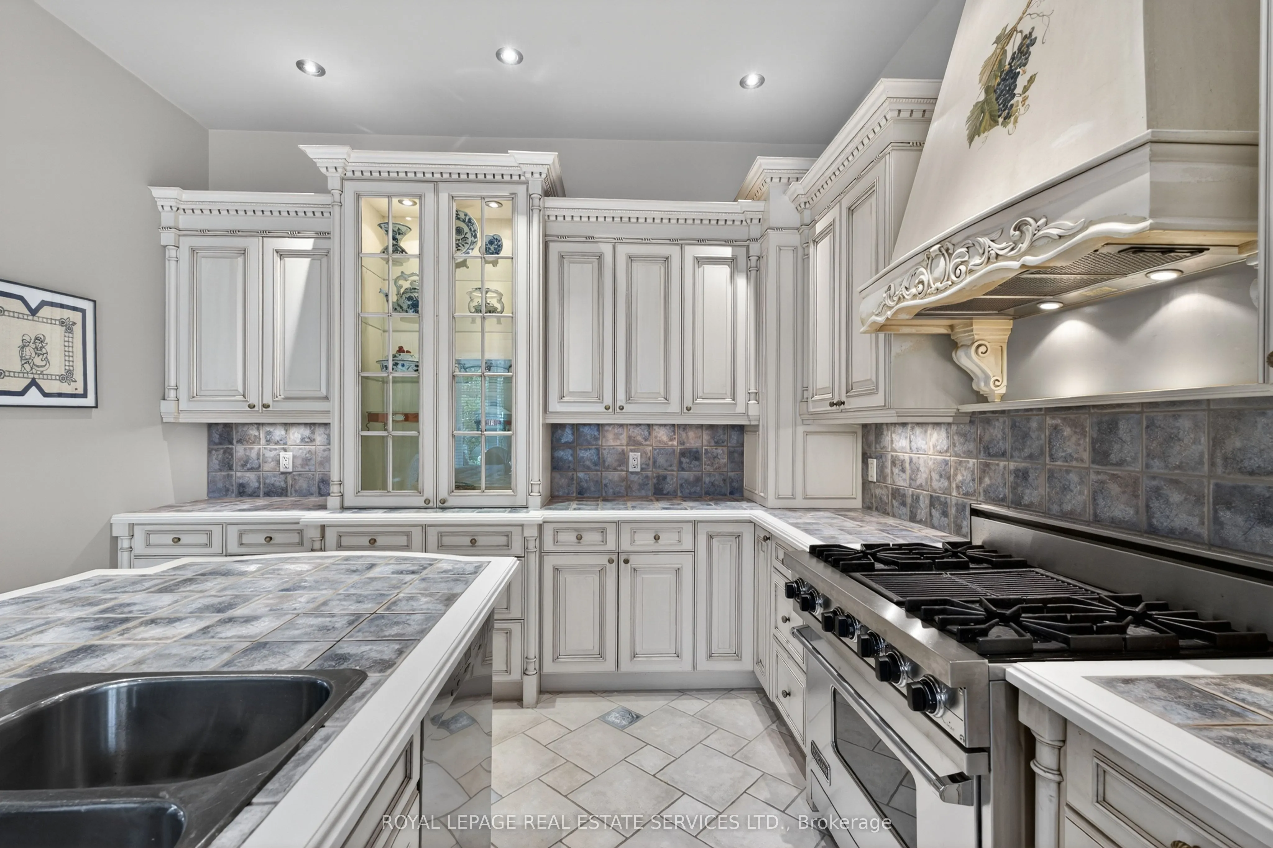 3476 Vinehaven Trail