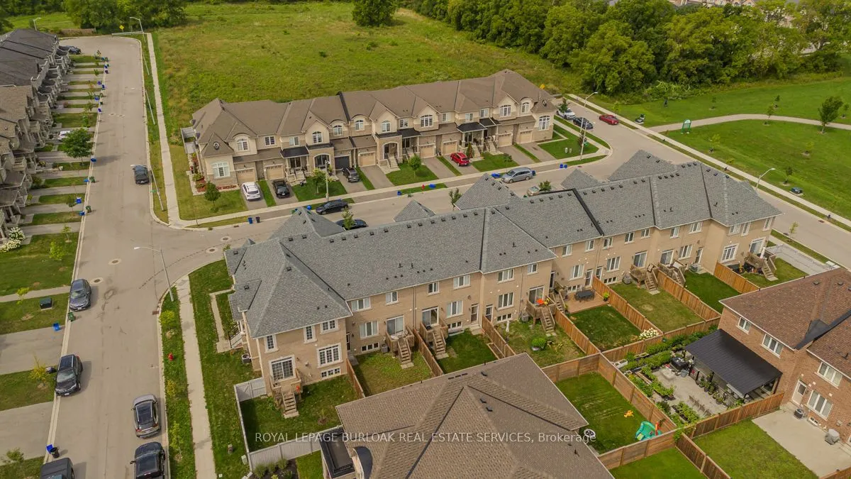 11 Cooley Grove