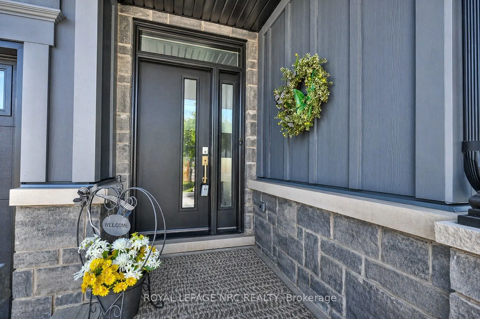 154 PORT ROBINSON Road #54