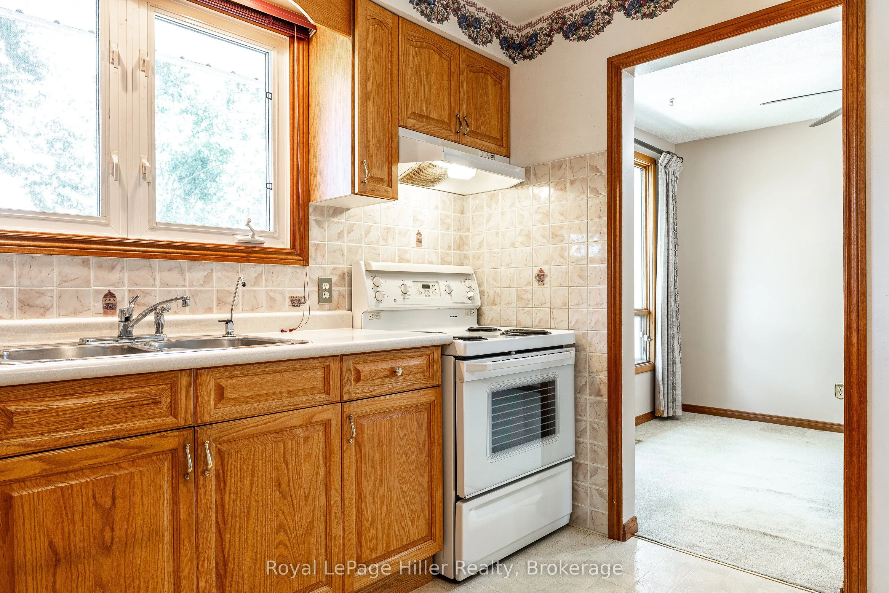 278 Elgin Crescent