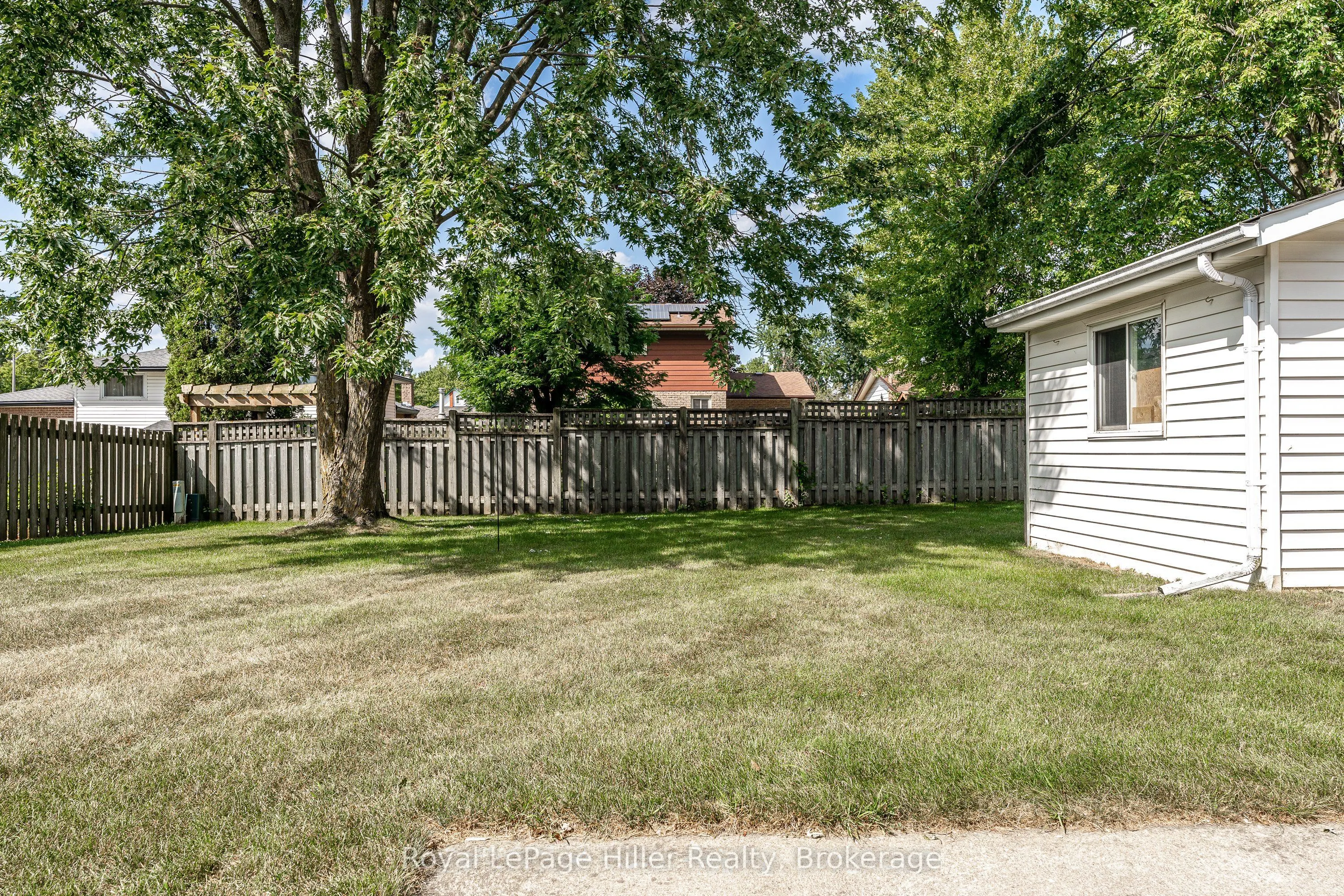 278 Elgin Crescent