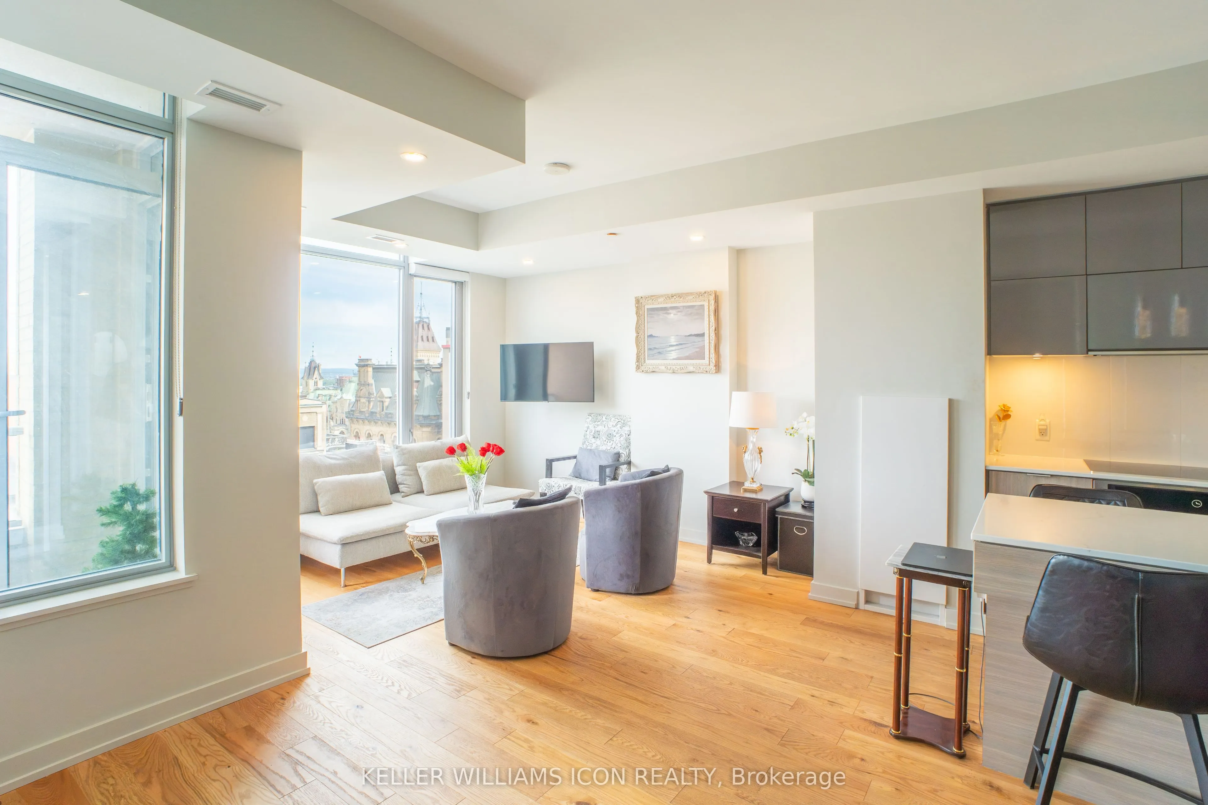 101 Queen Street #1105