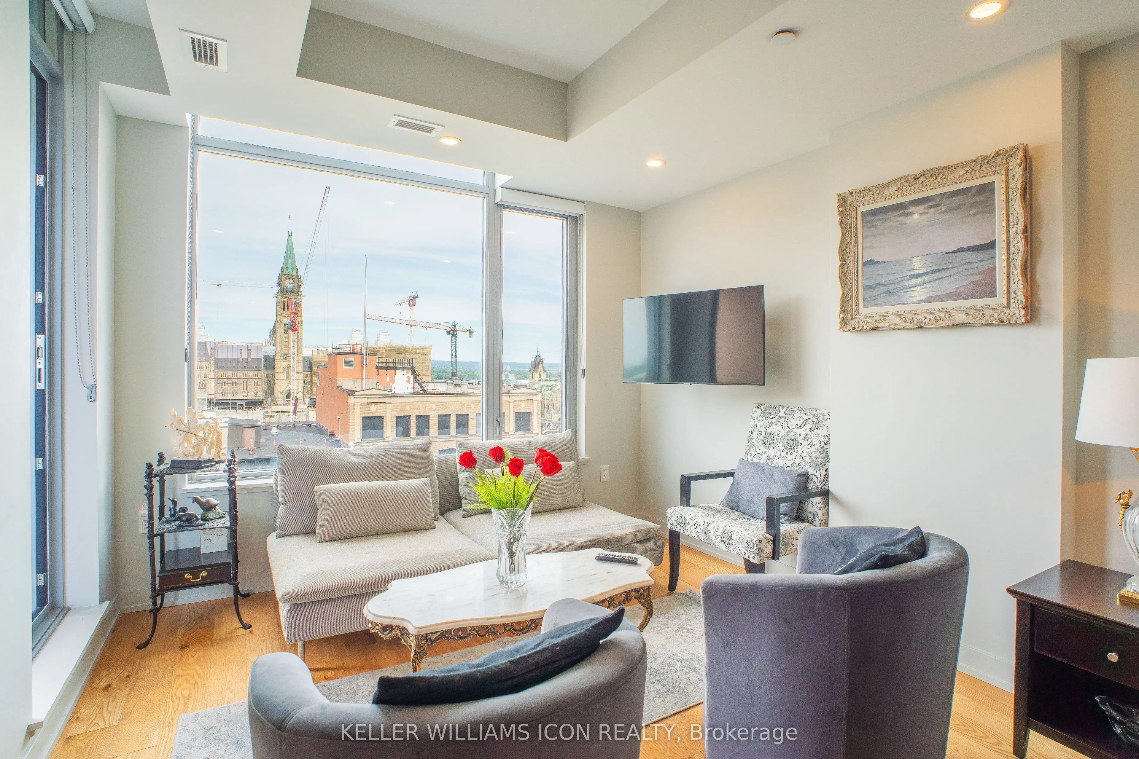 101 Queen Street #1105