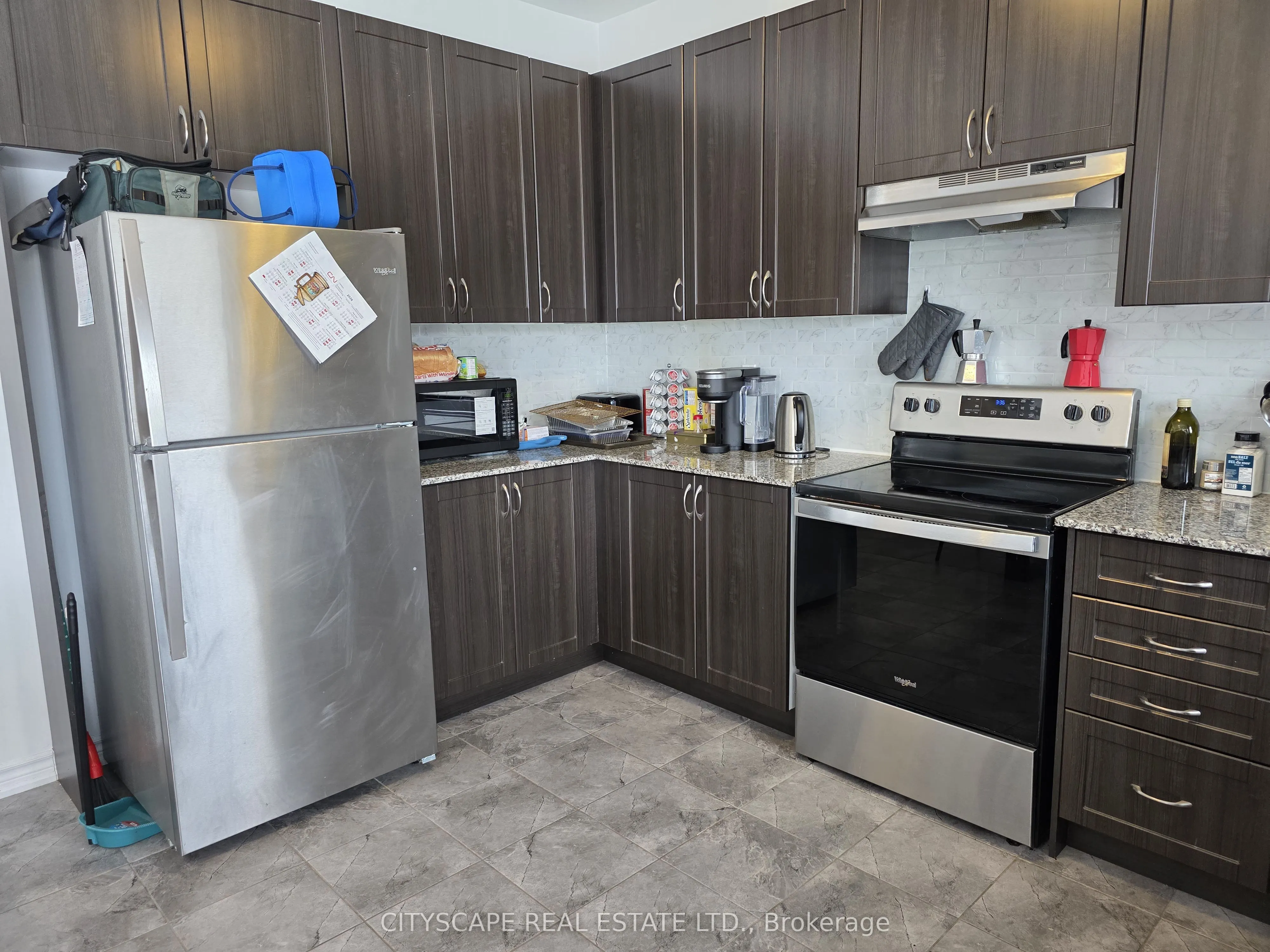 351 Ridley Crescent