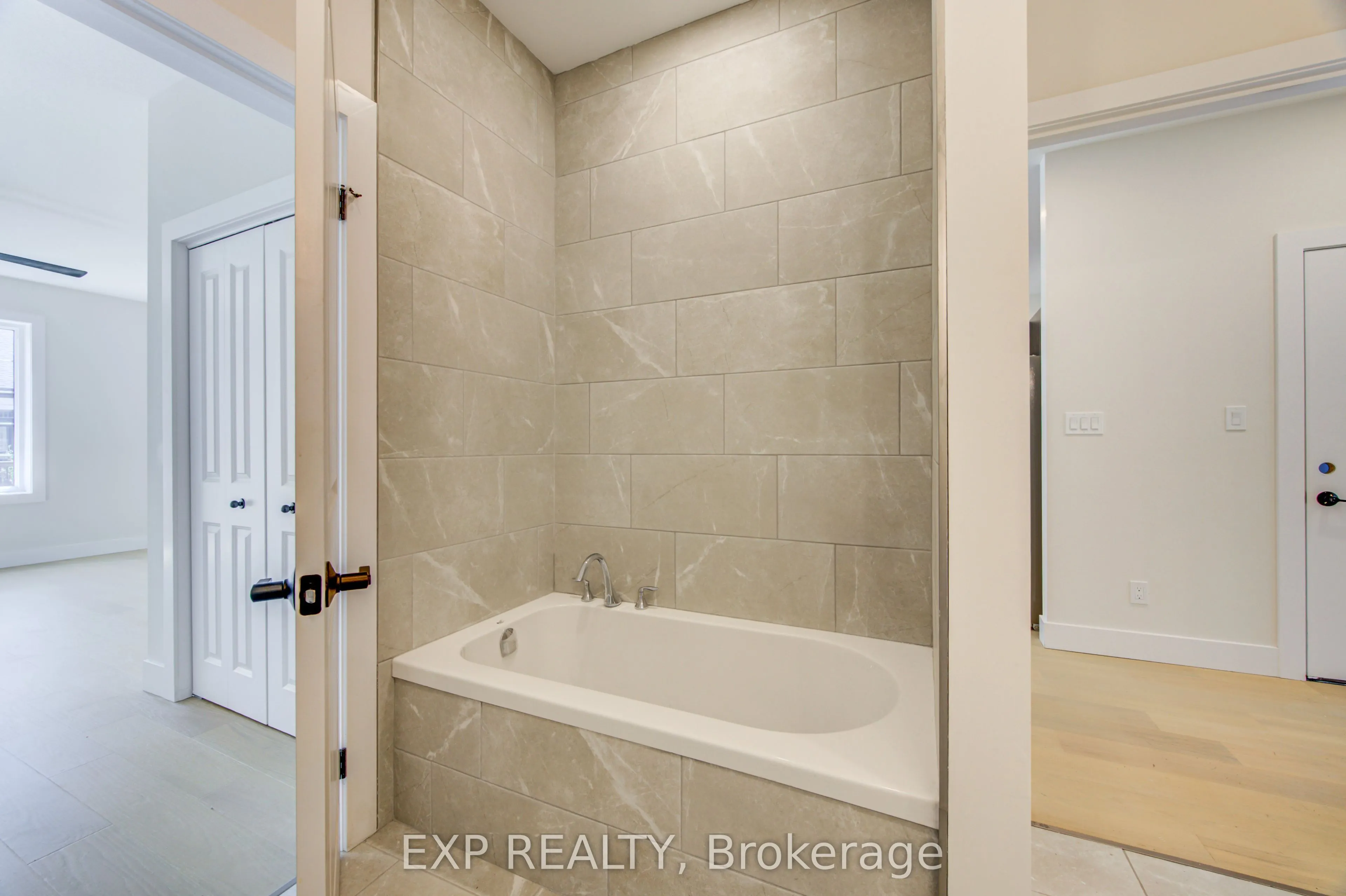 5 South Court Street W #N/A