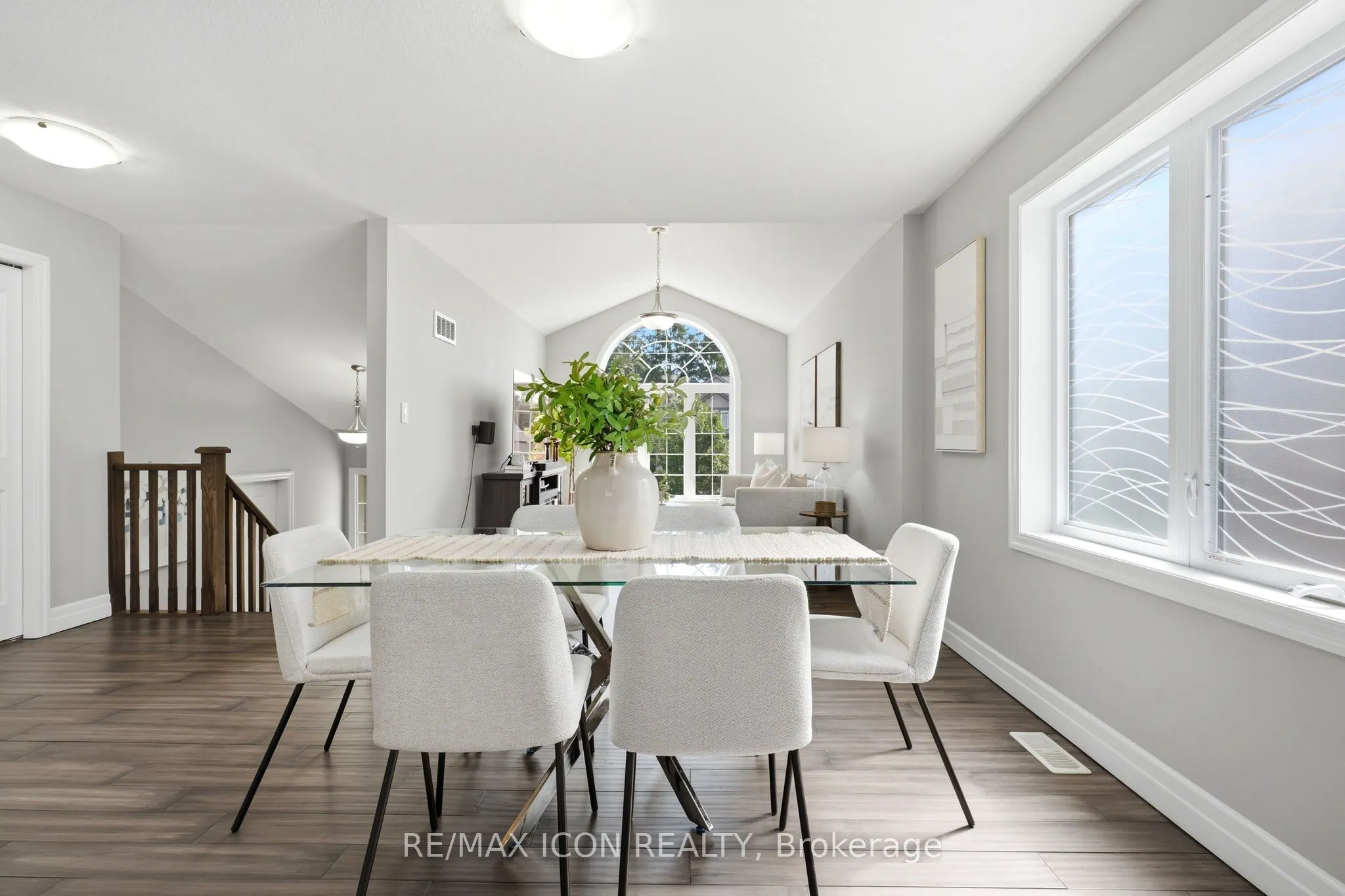 146 Jacob Street W