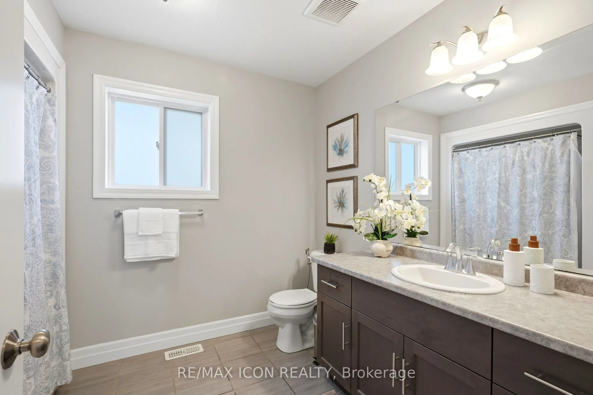 146 Jacob Street W