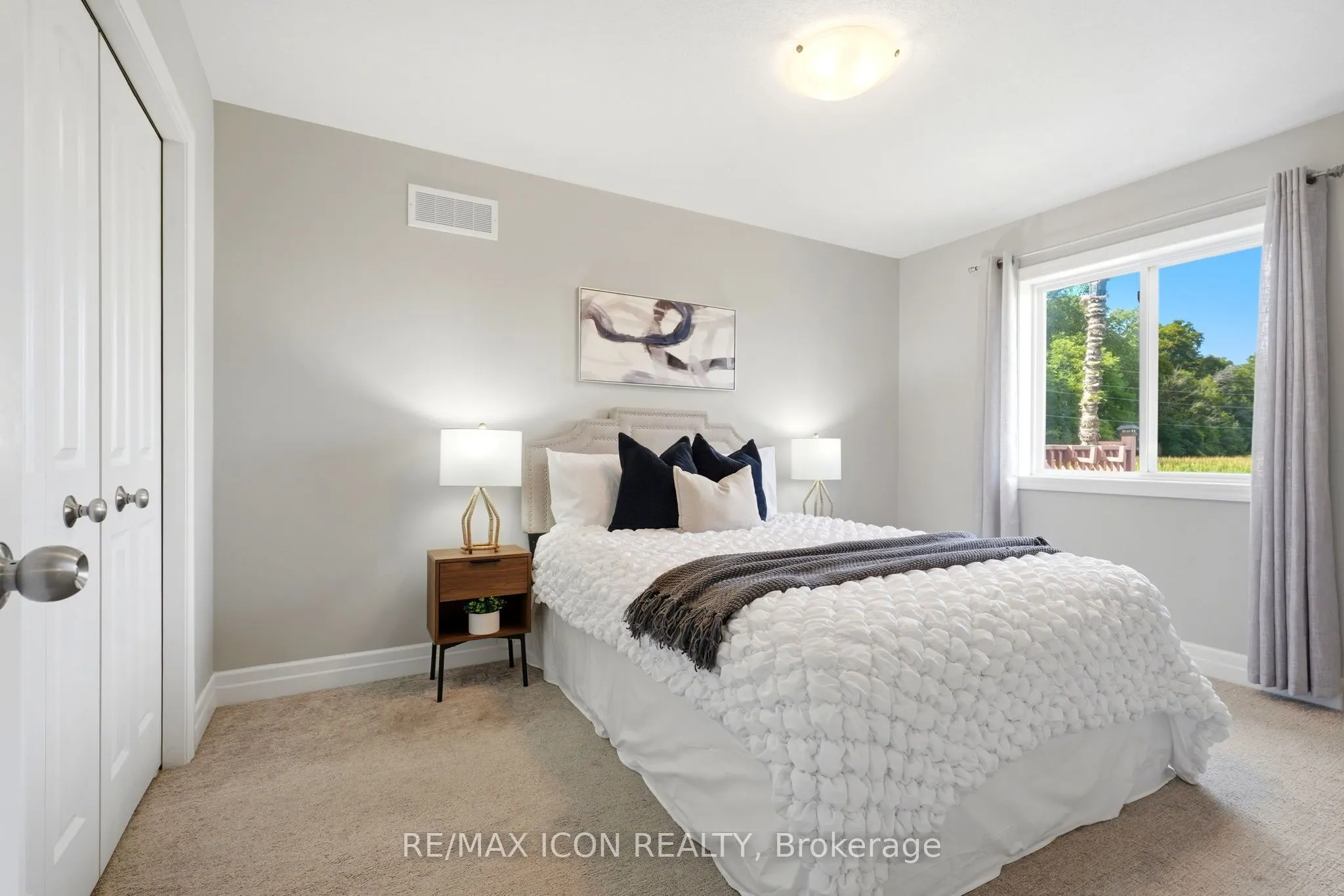 146 Jacob Street W