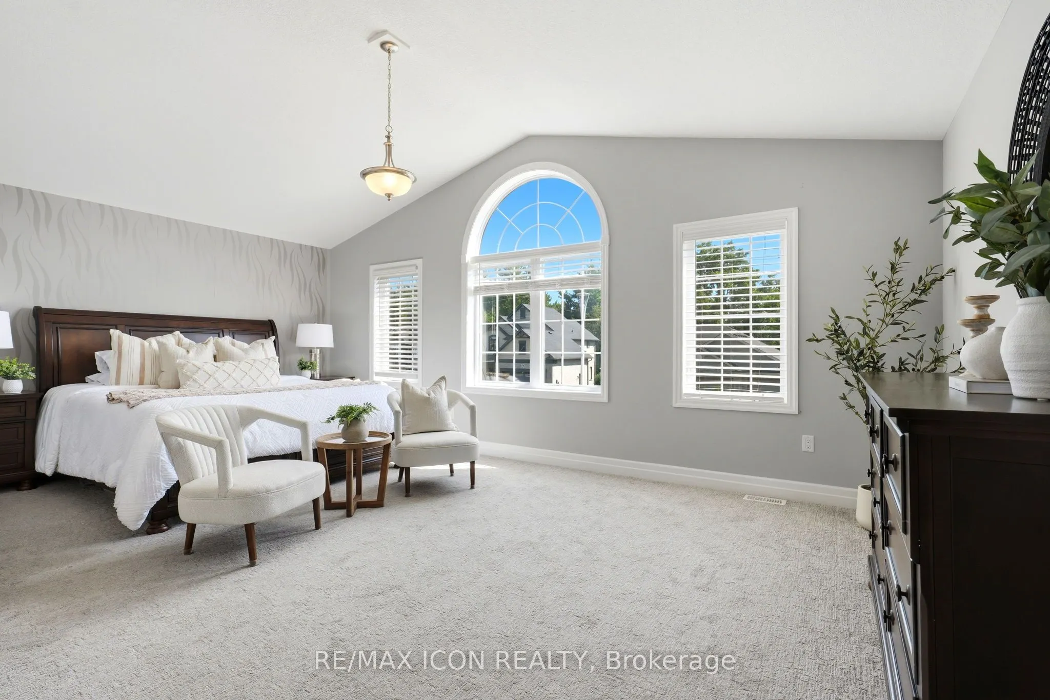 146 Jacob Street W