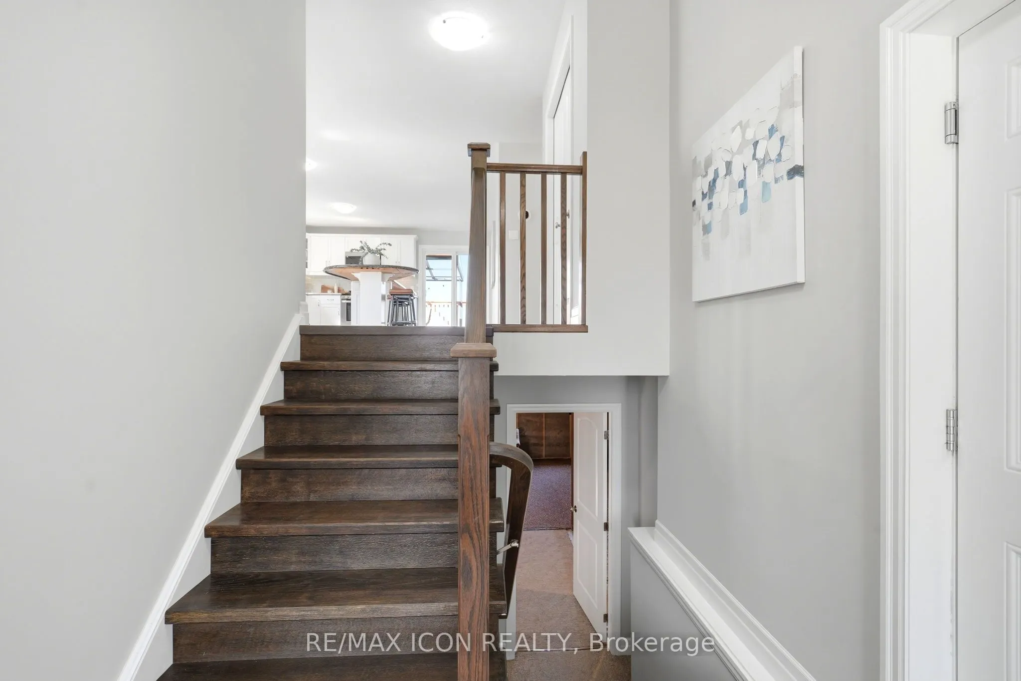 146 Jacob Street W