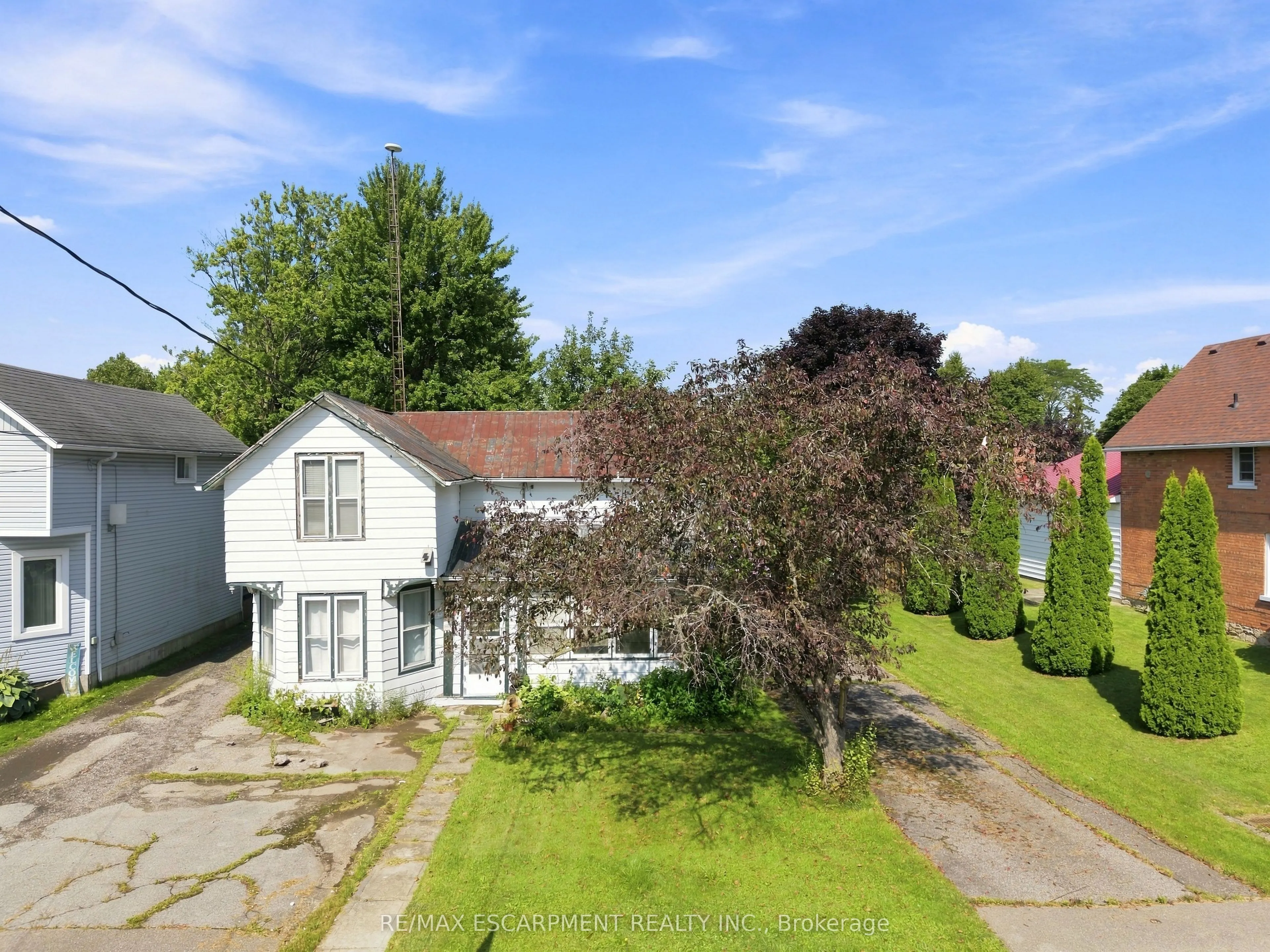 2023 Main Street S