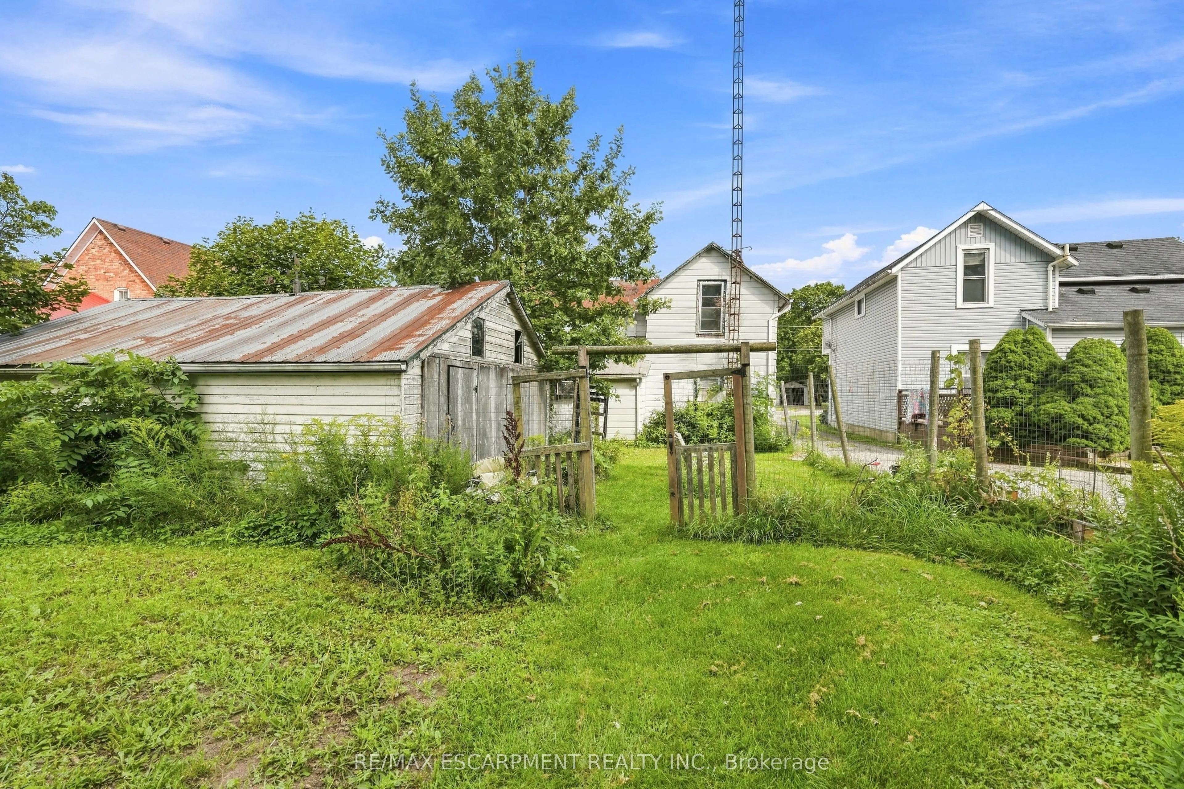 2023 Main Street S