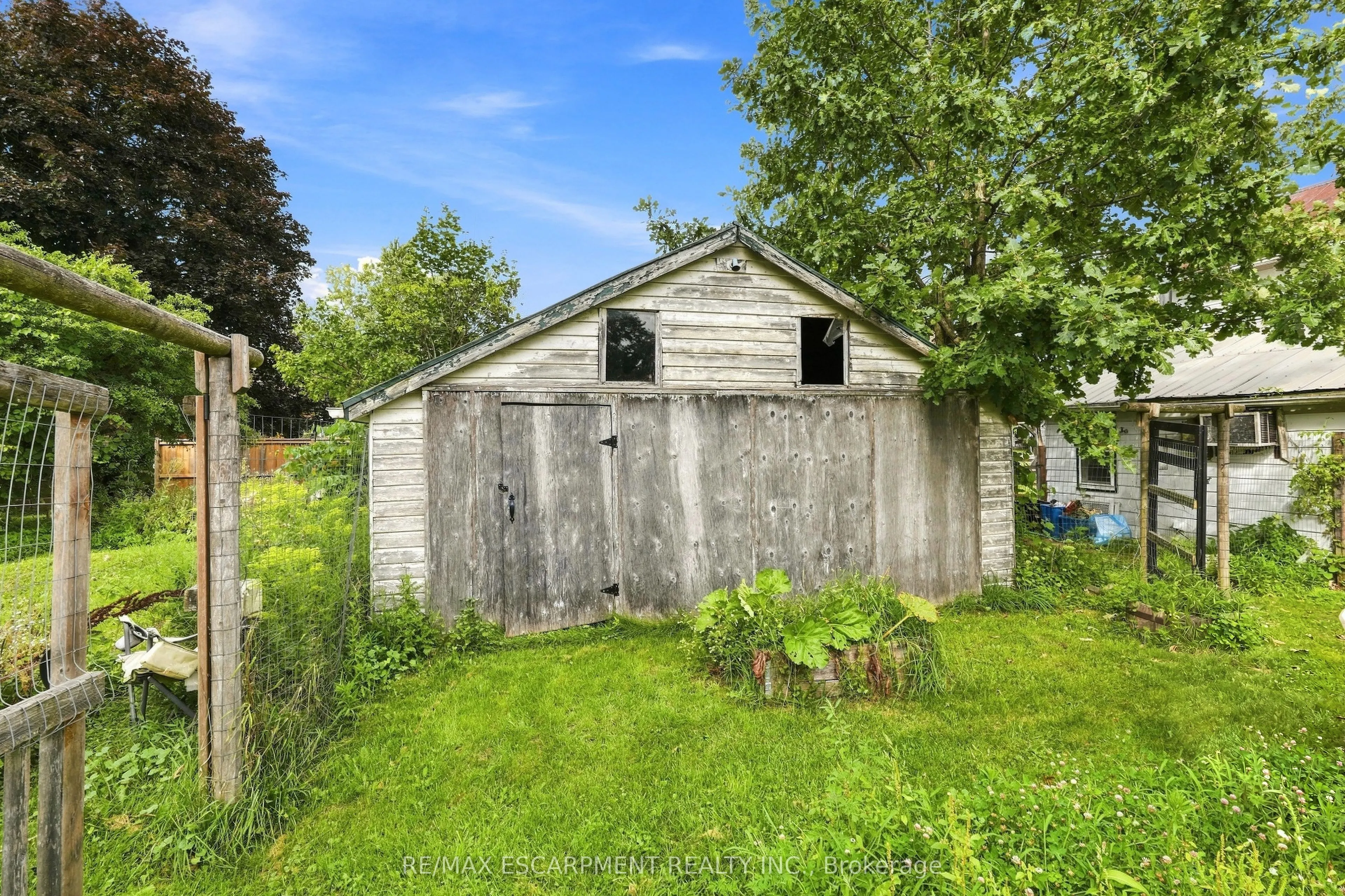 2023 Main Street S