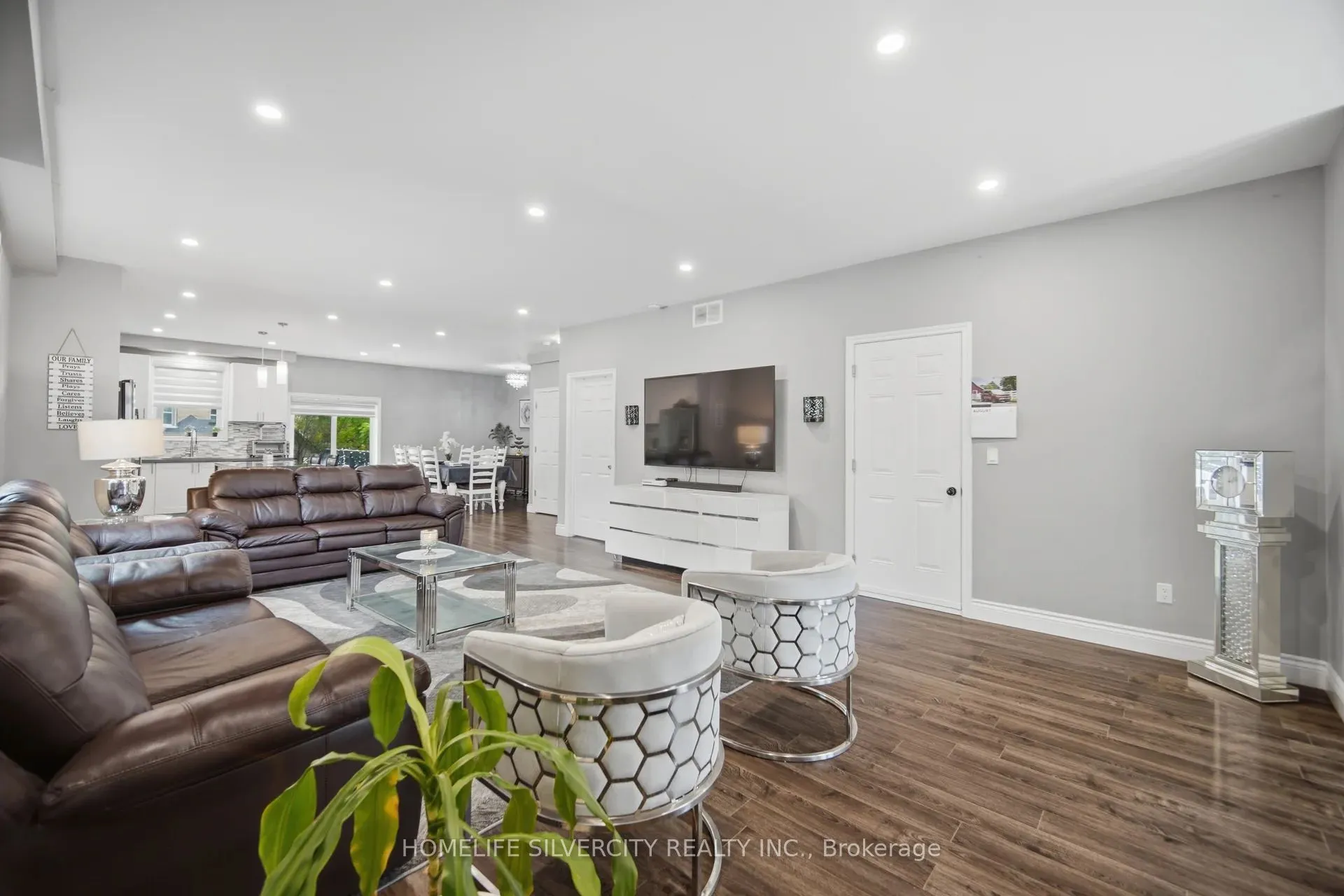 165 St Andrews Street W
