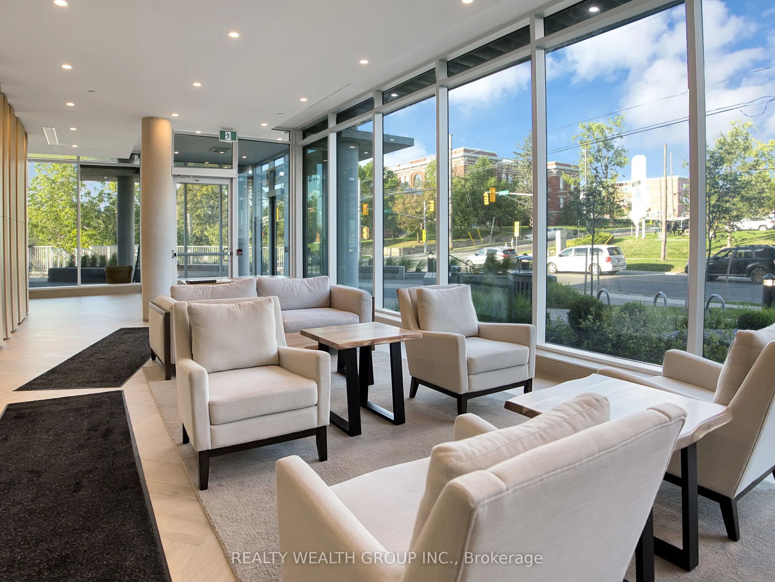 195 Hunter Street E #409