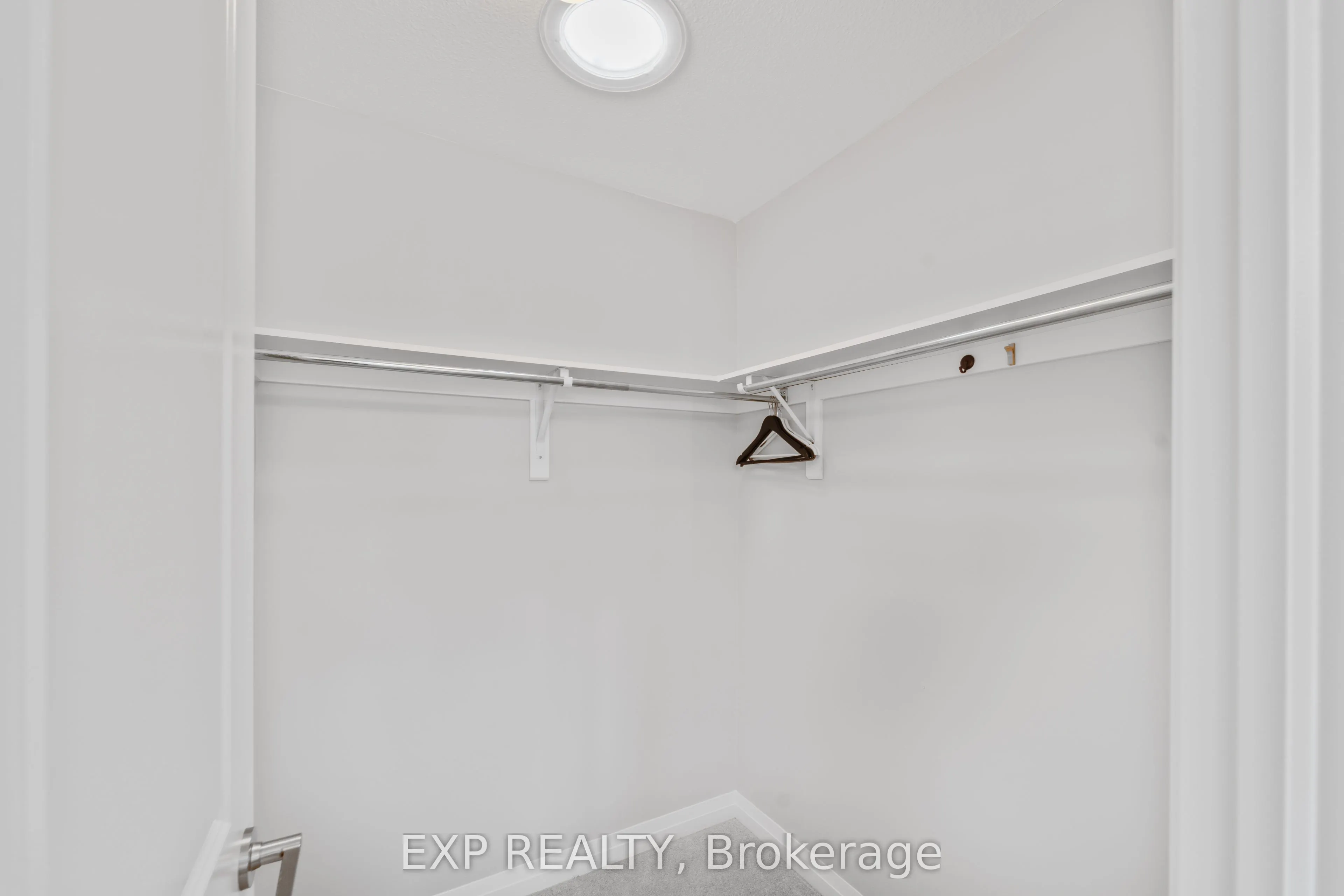 116 Bur Oak Drive
