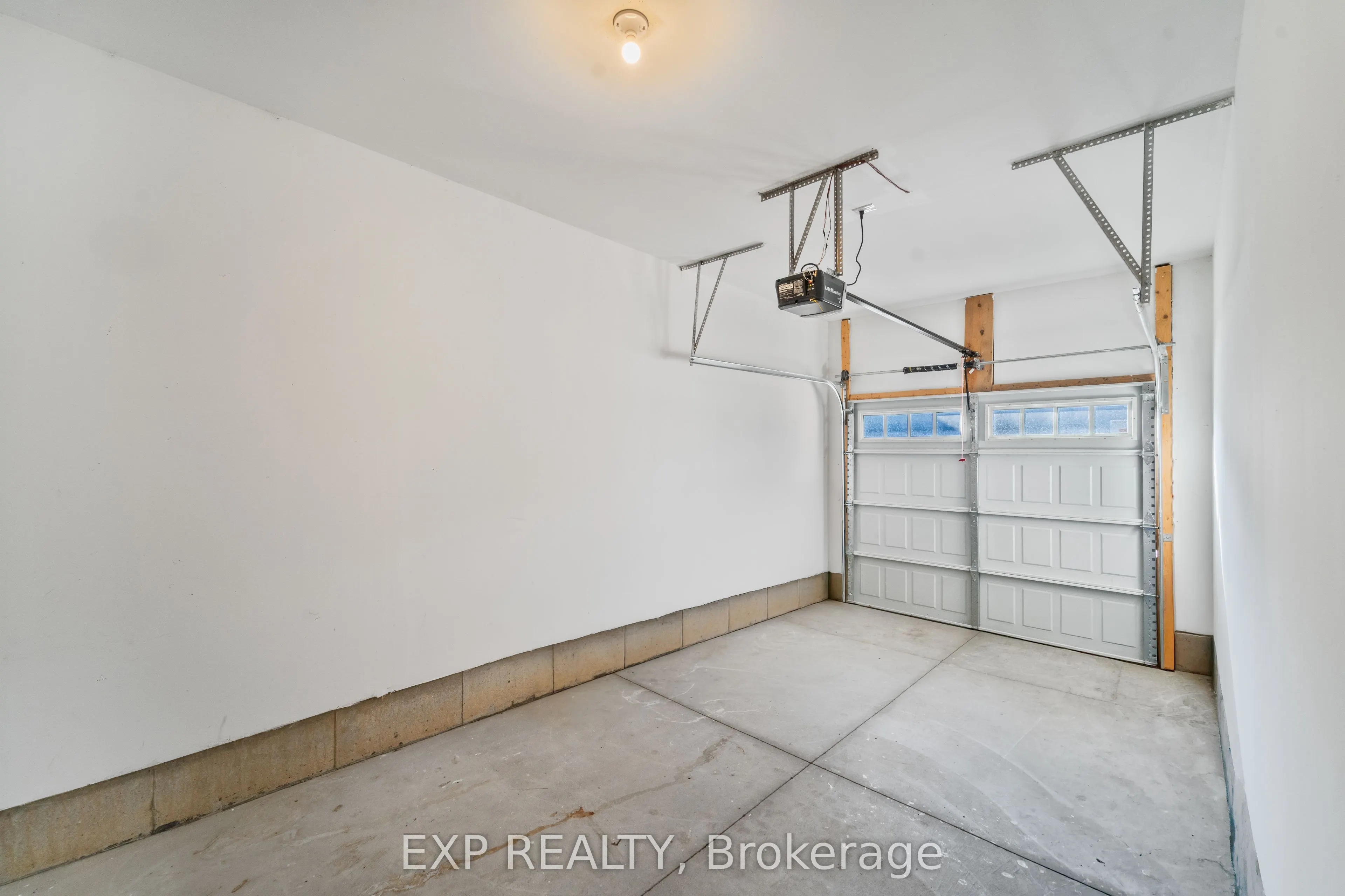 116 Bur Oak Drive