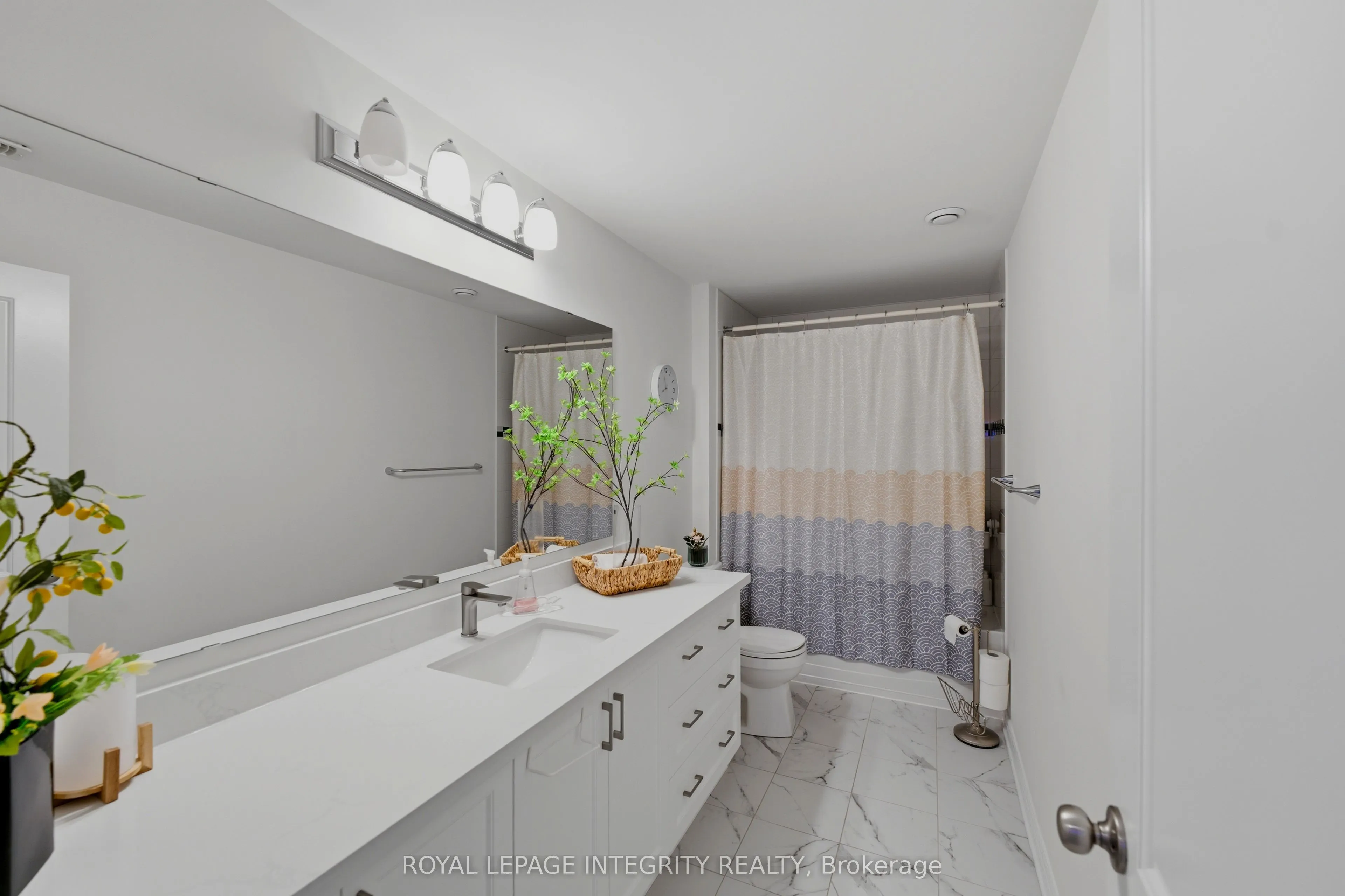 43 Cento Way