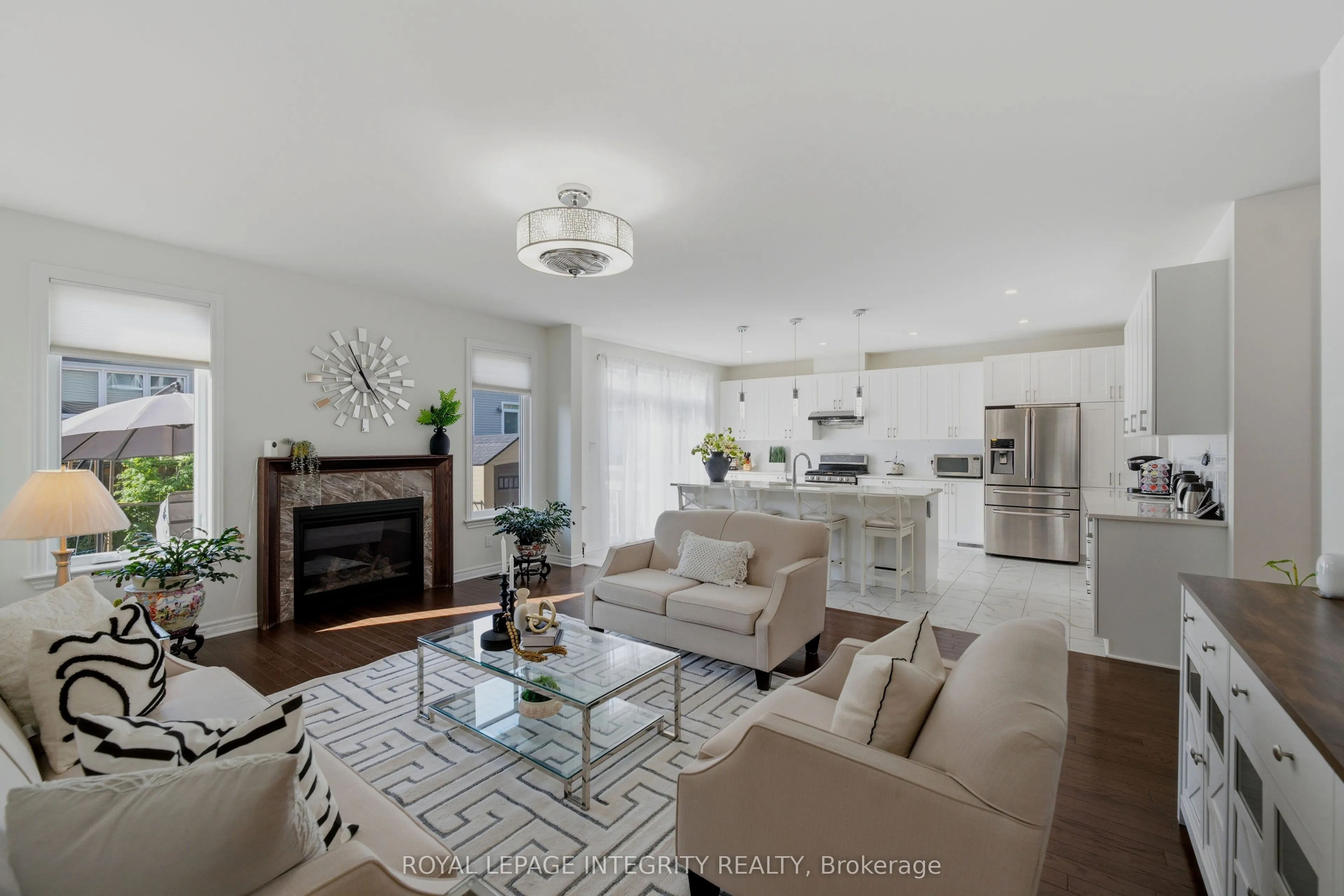 43 Cento Way