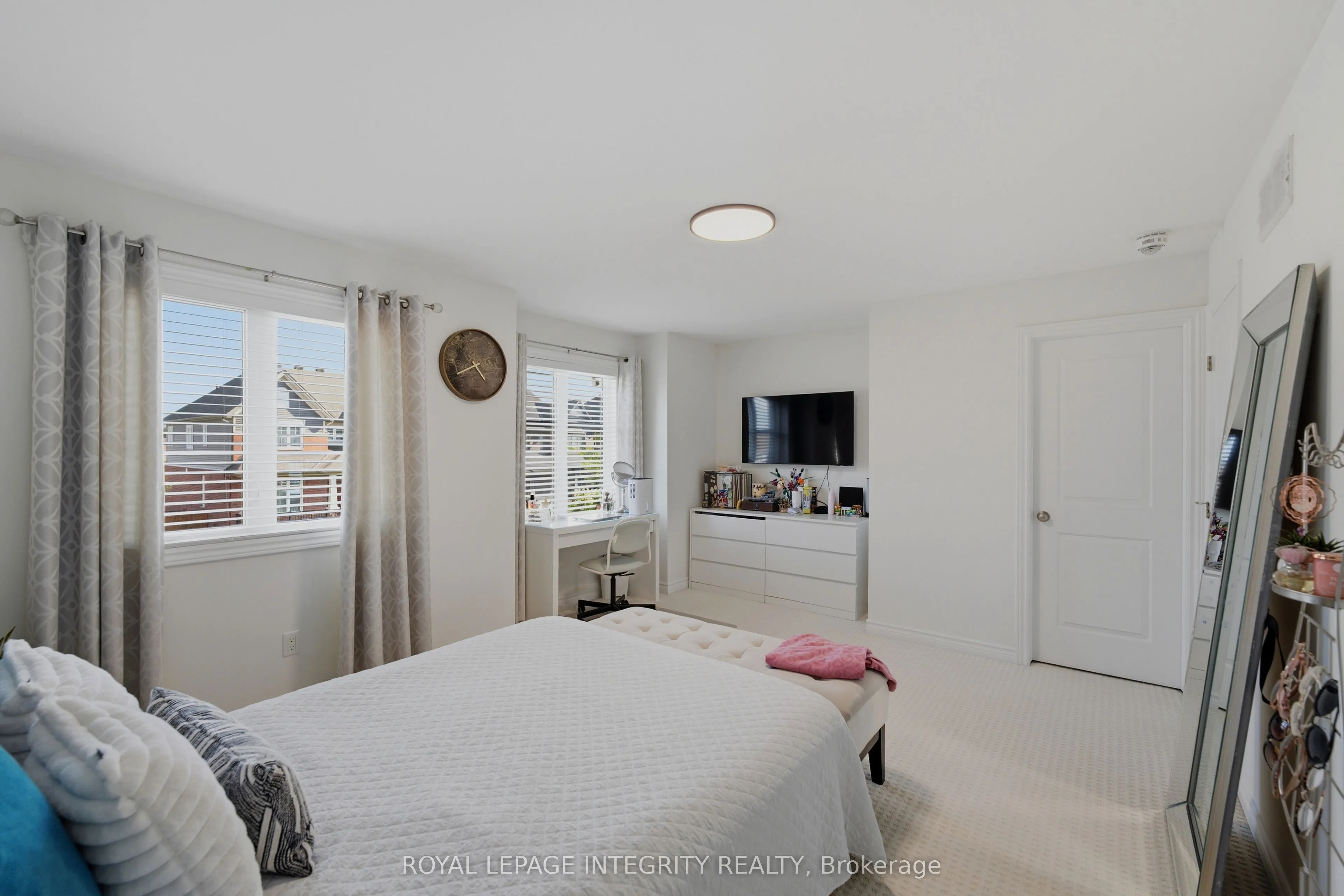 43 Cento Way