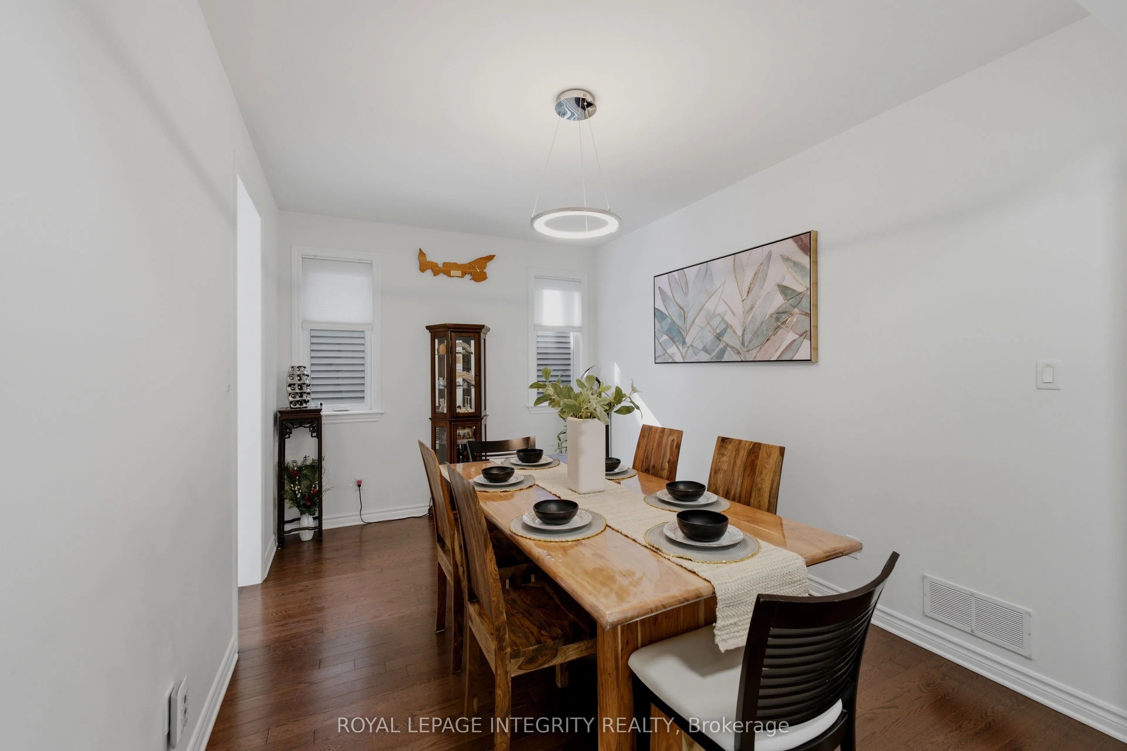 43 Cento Way