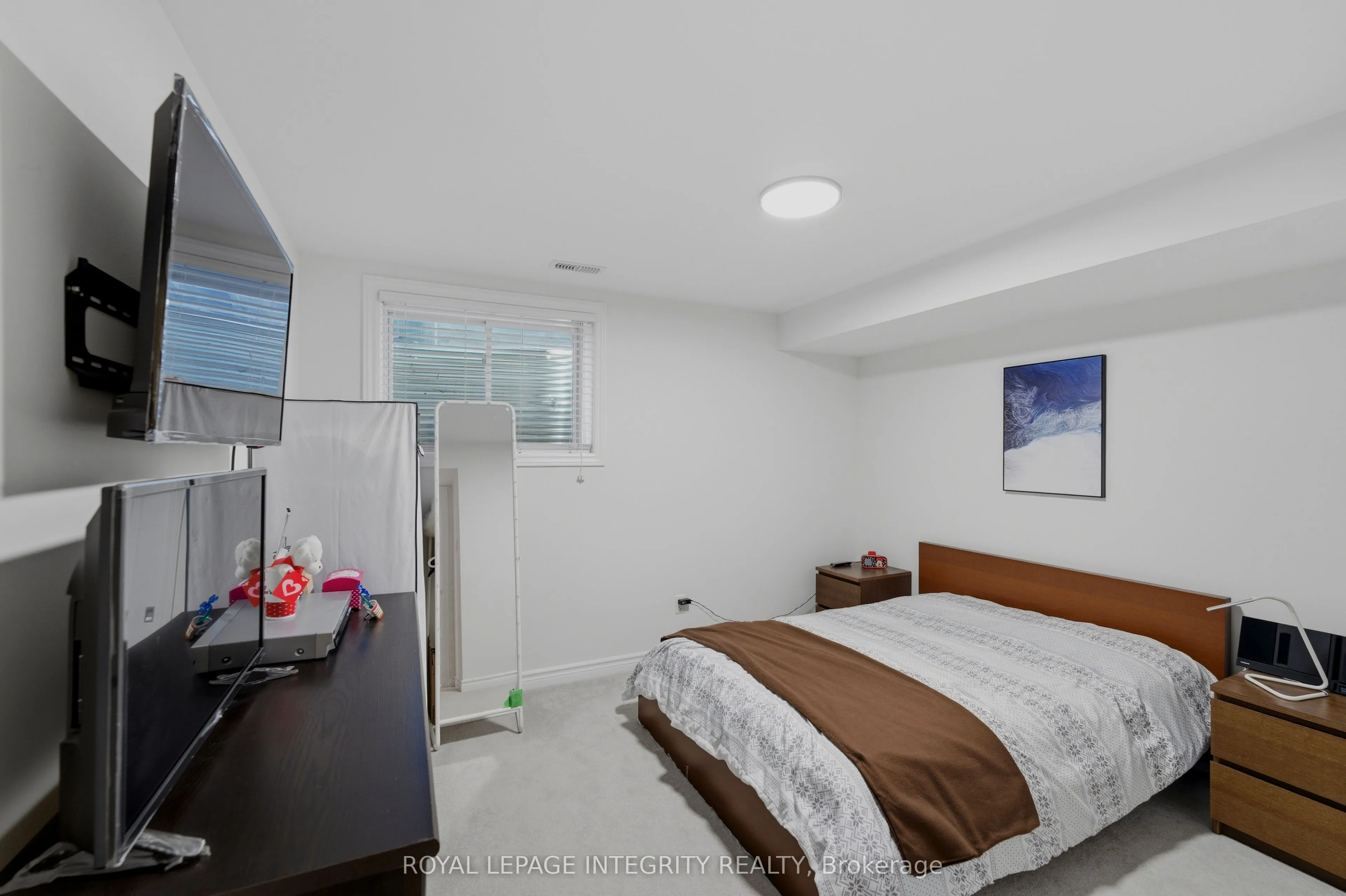 43 Cento Way