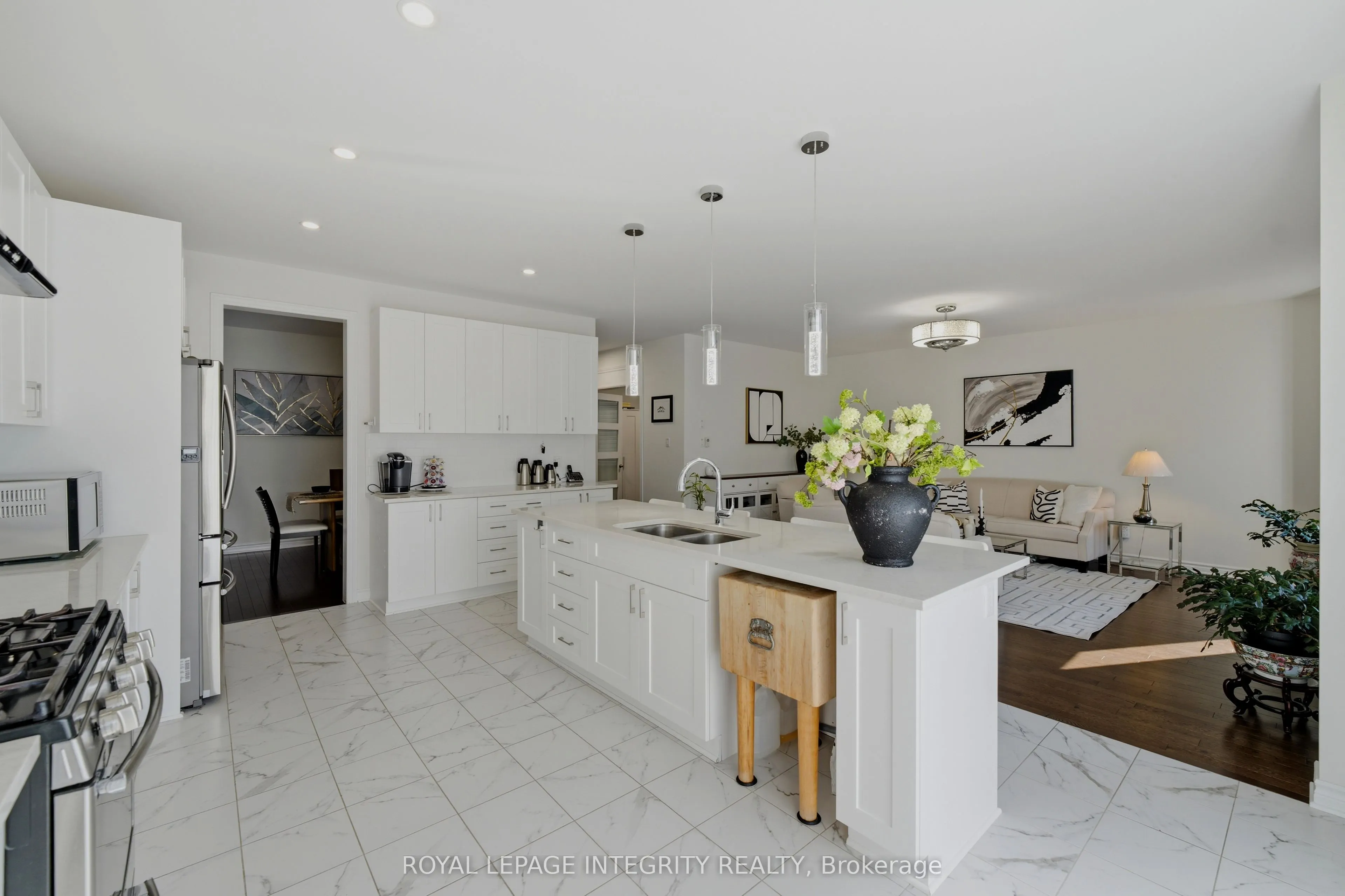 43 Cento Way