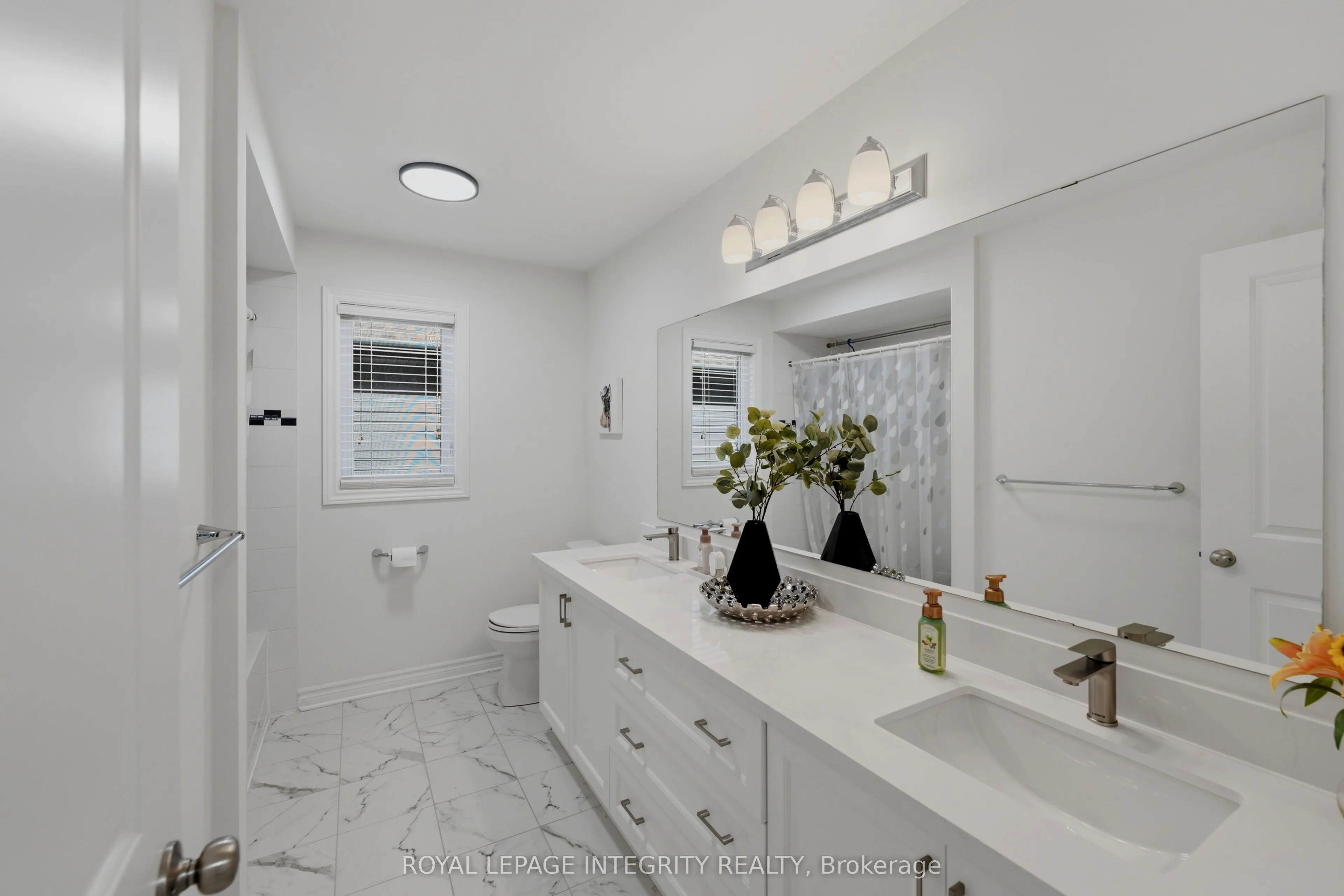 43 Cento Way