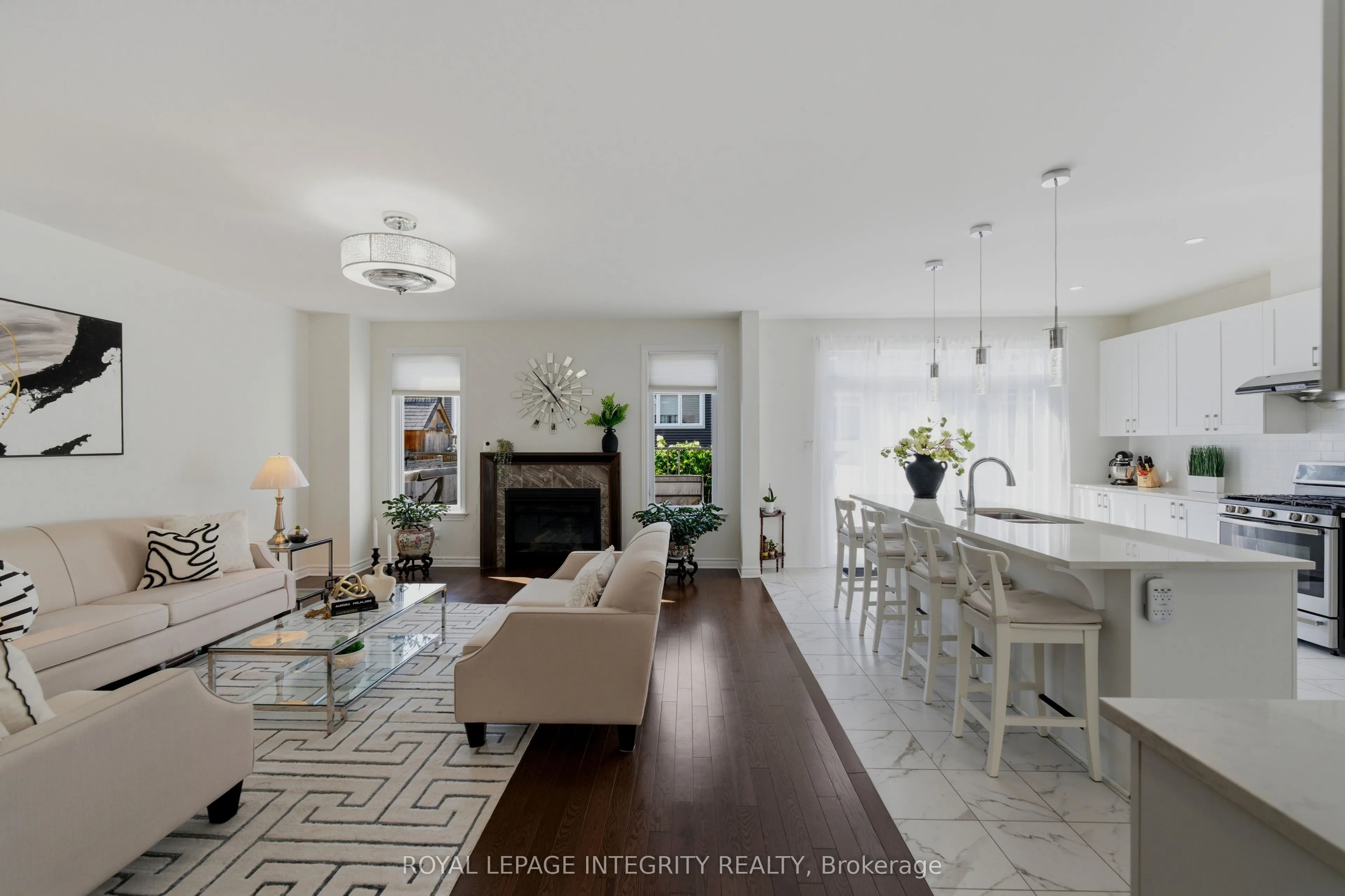 43 Cento Way