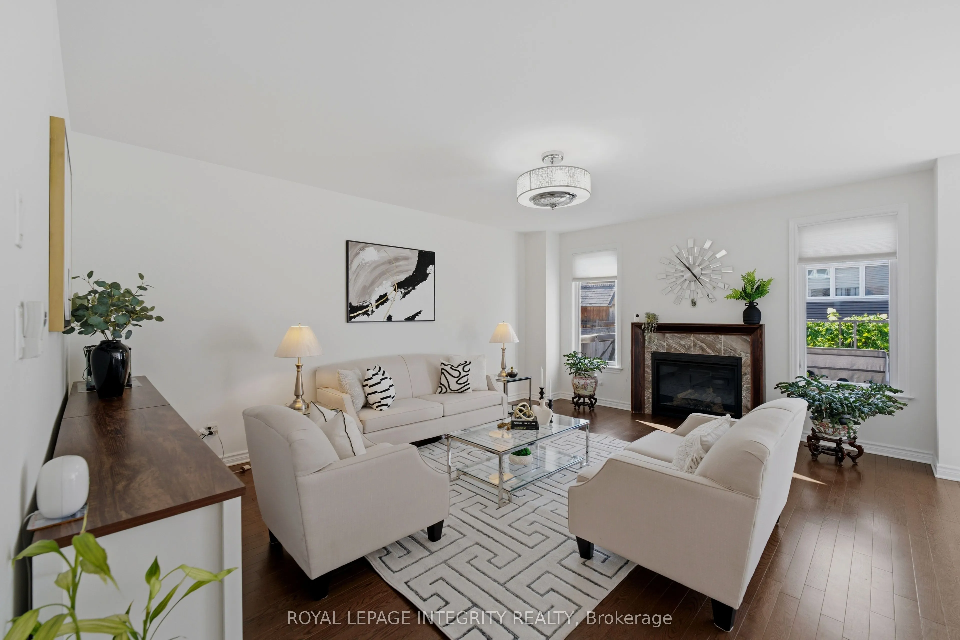 43 Cento Way