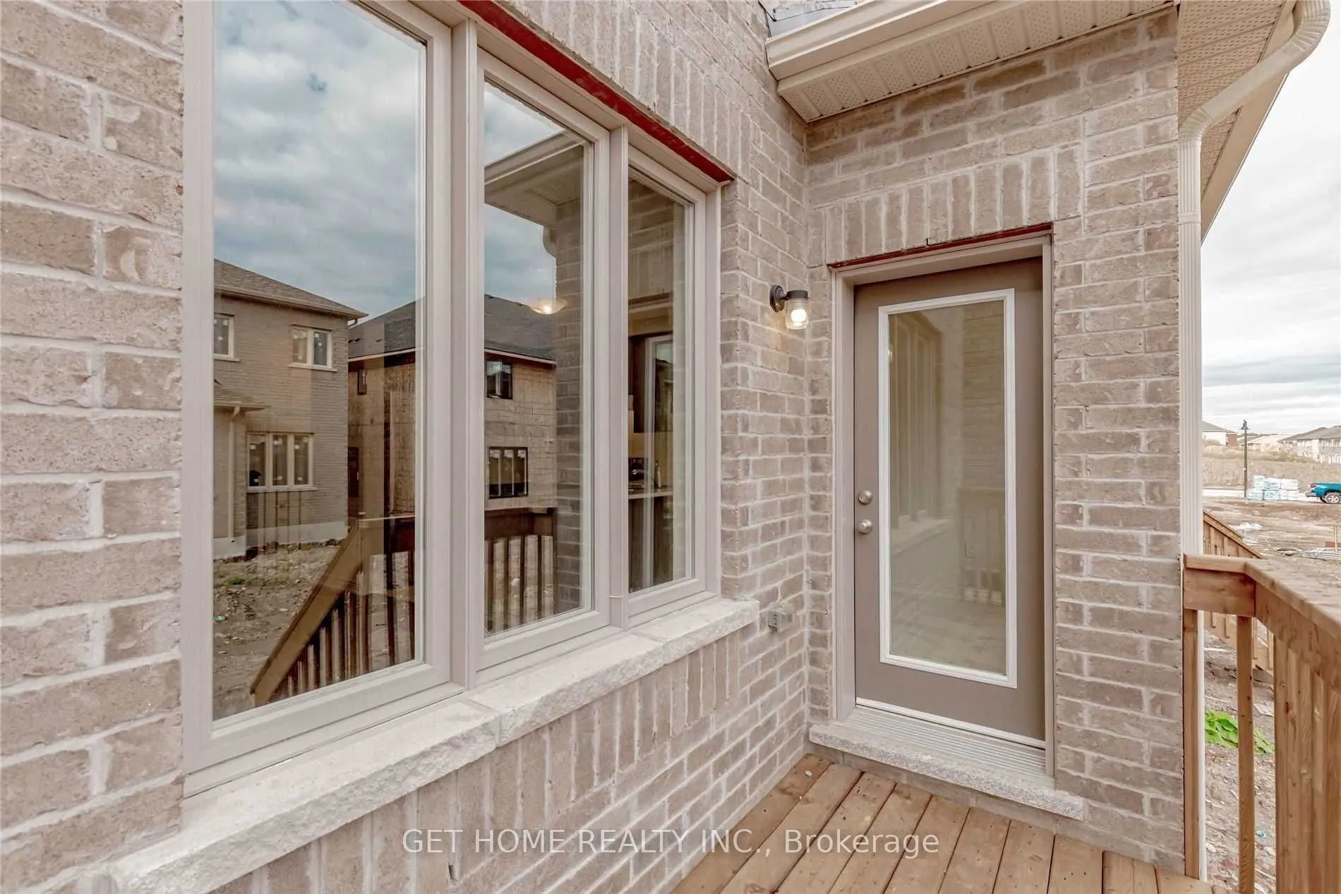 83 Westfield Crescent