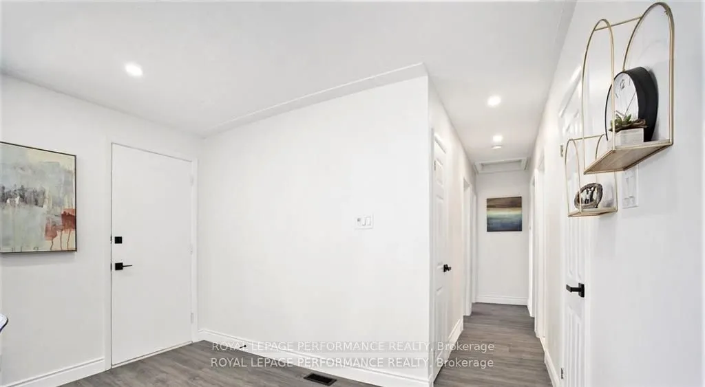 33 Majestic Drive N