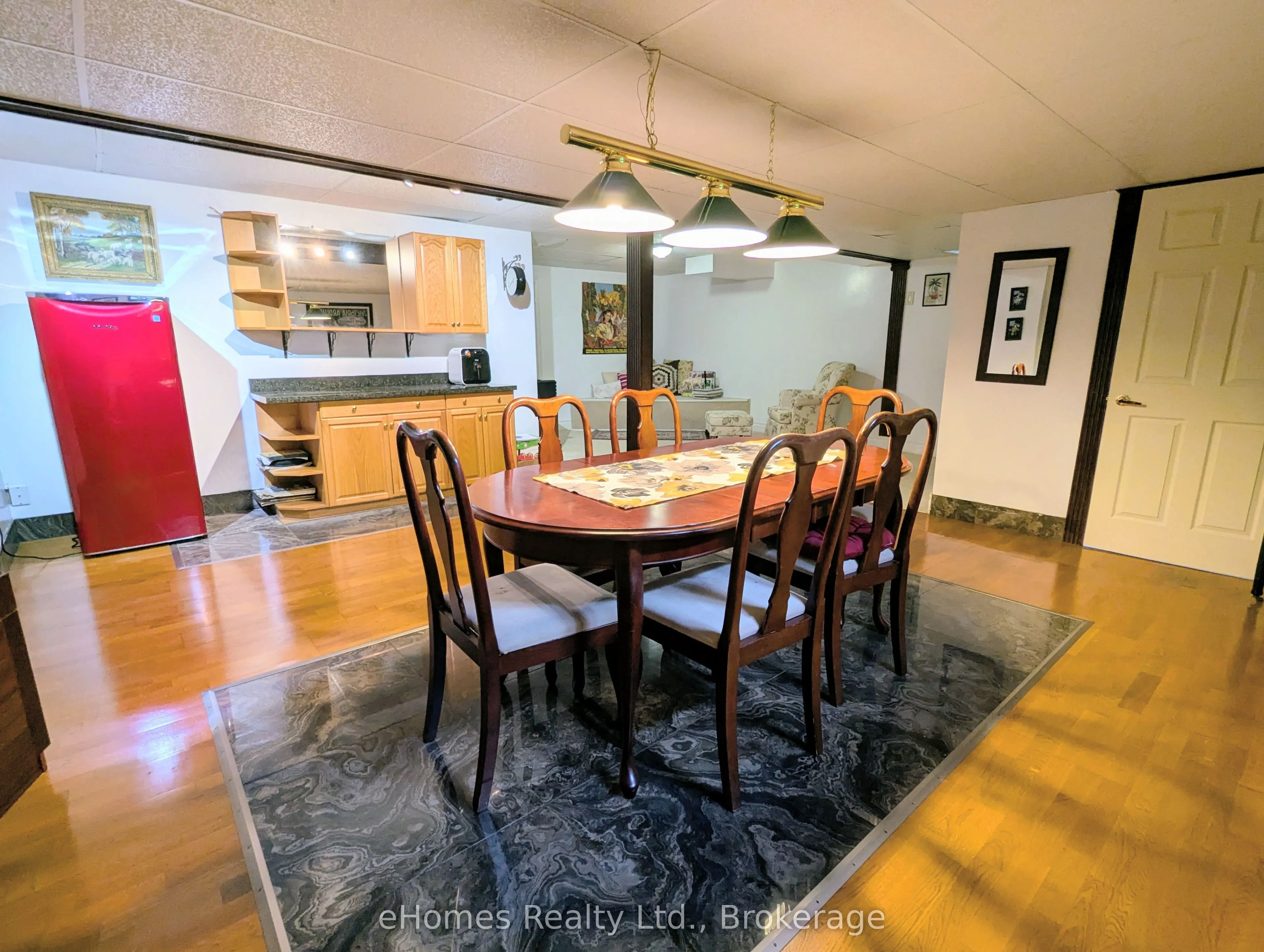 206 2nd A Street W