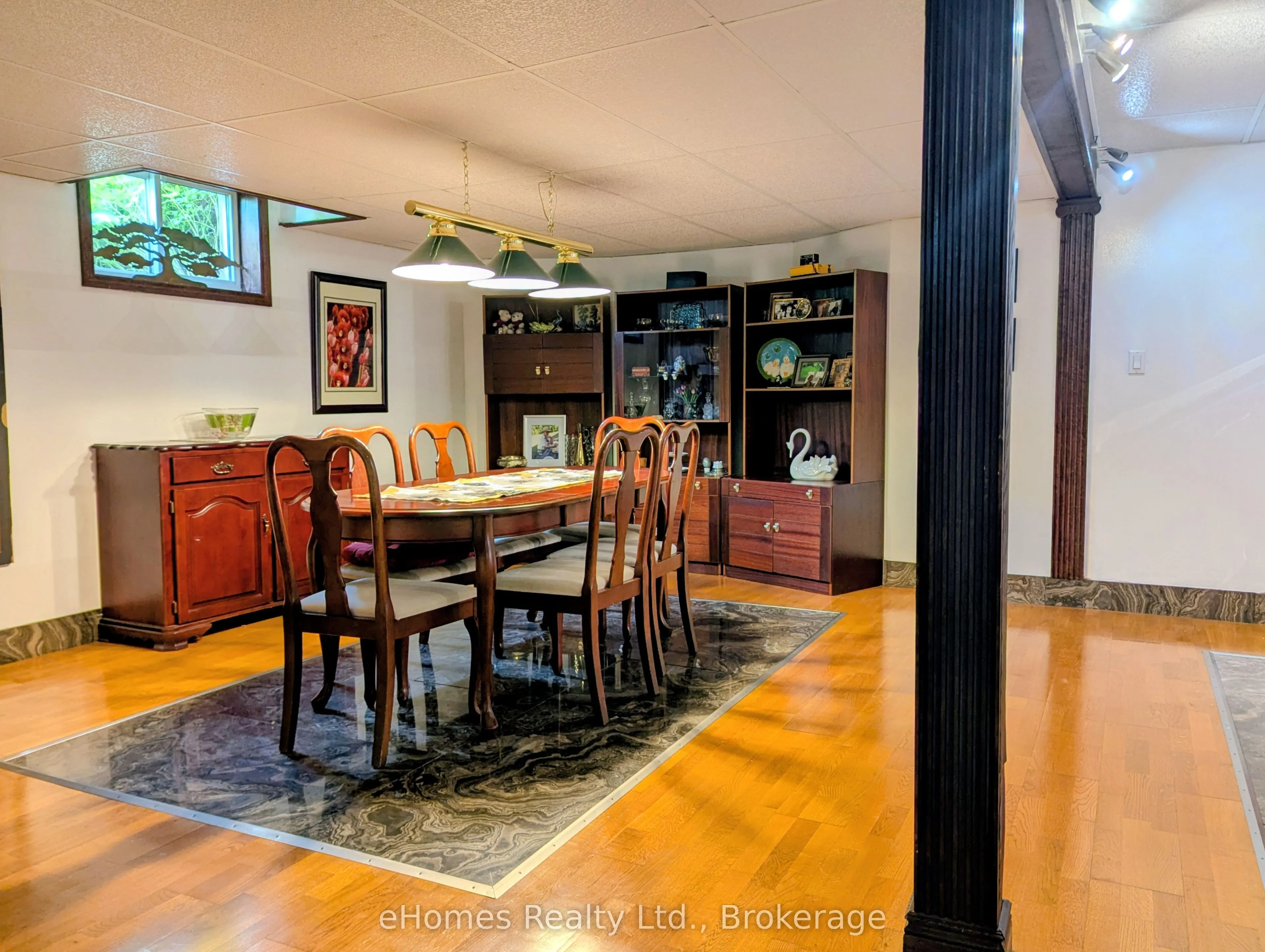 206 2nd A Street W