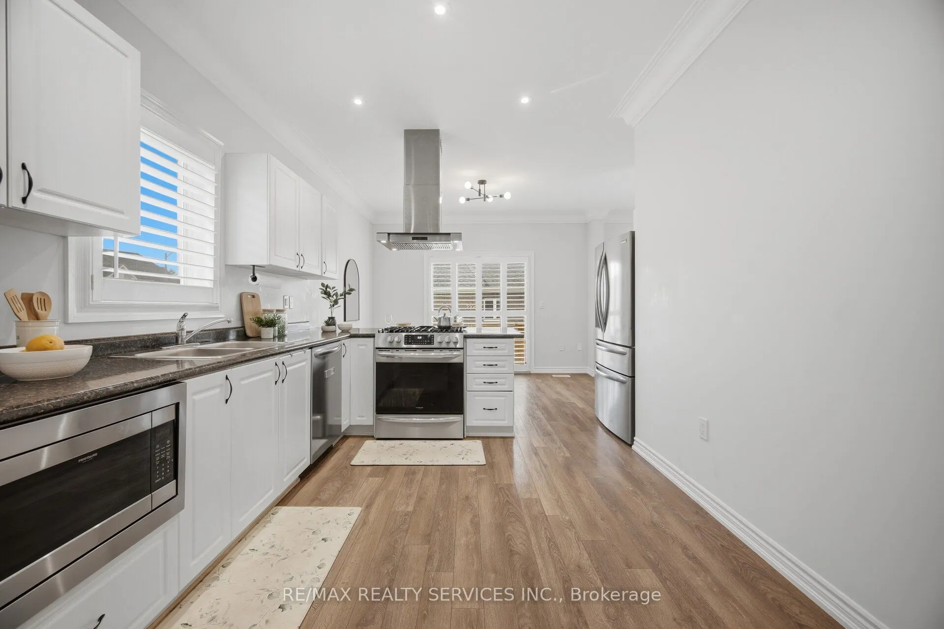 20 TODD Crescent