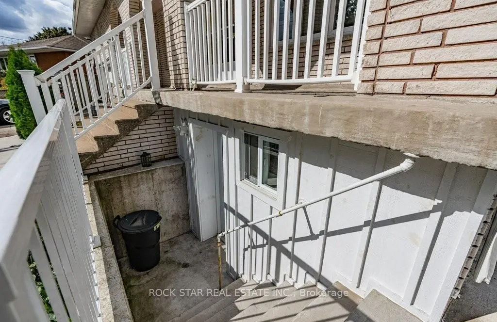 271 Carson Drive #Lower