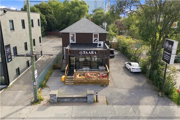 727 CHURCHILL Avenue