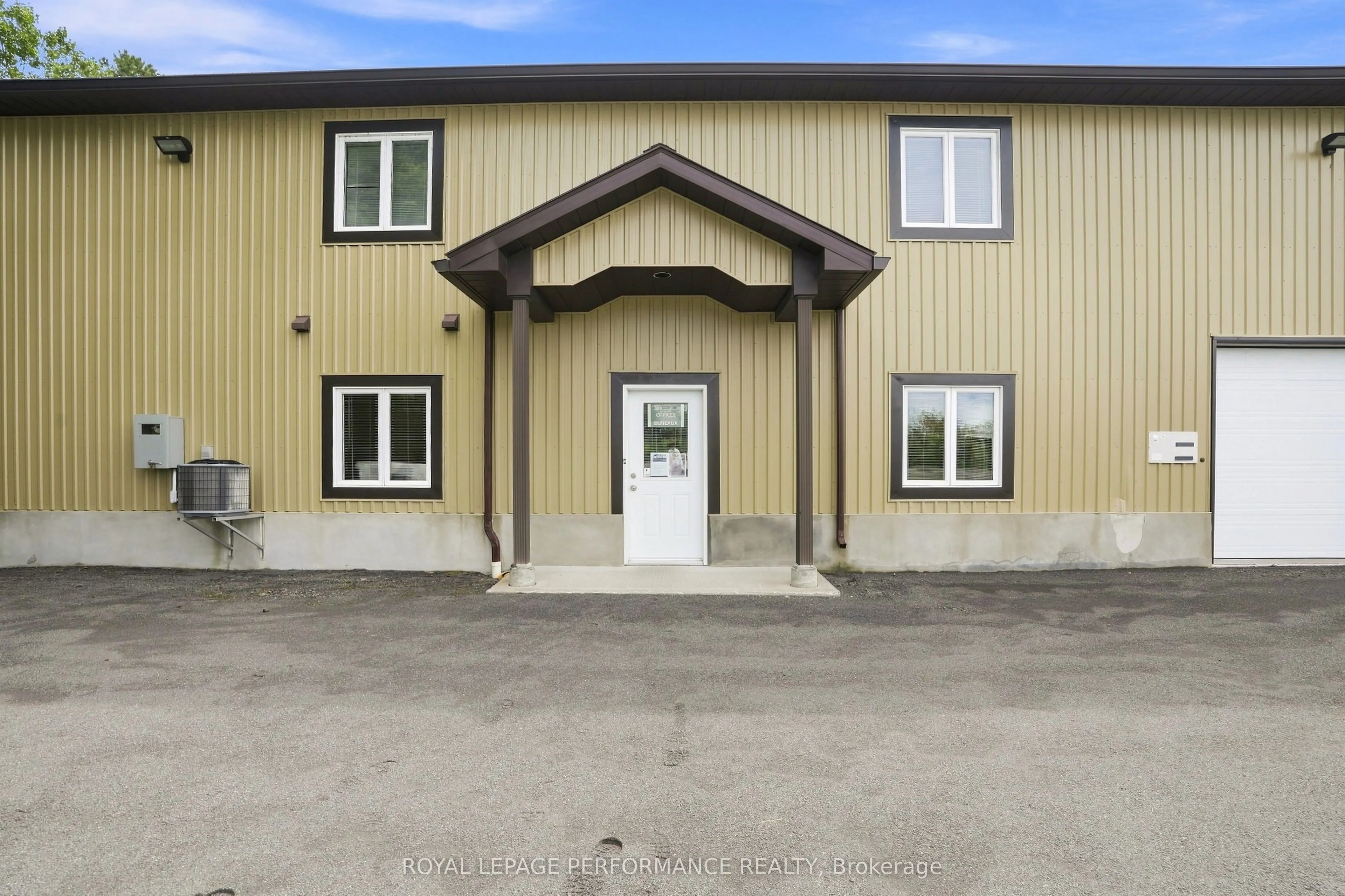 5536 County Rd 10 Road