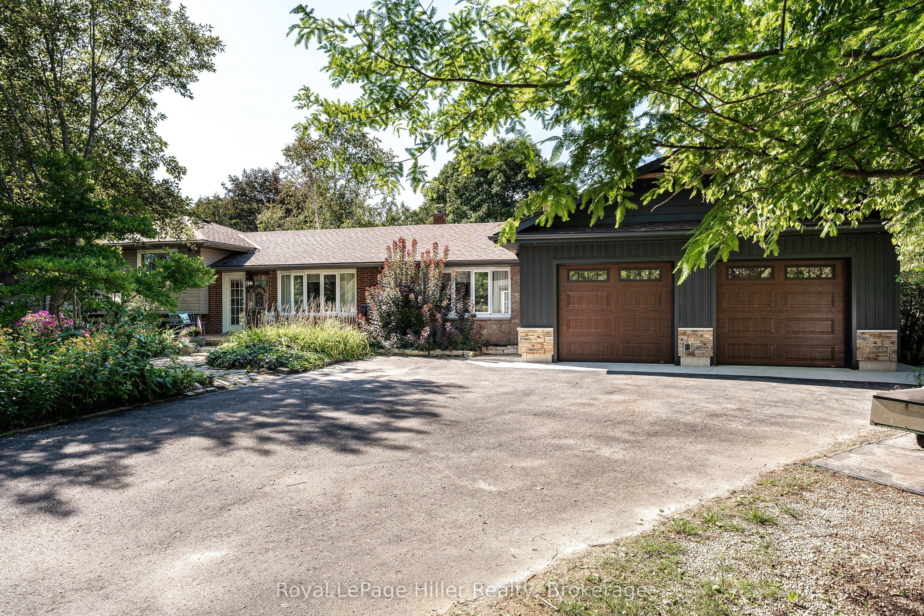 950 O'Loane Avenue
